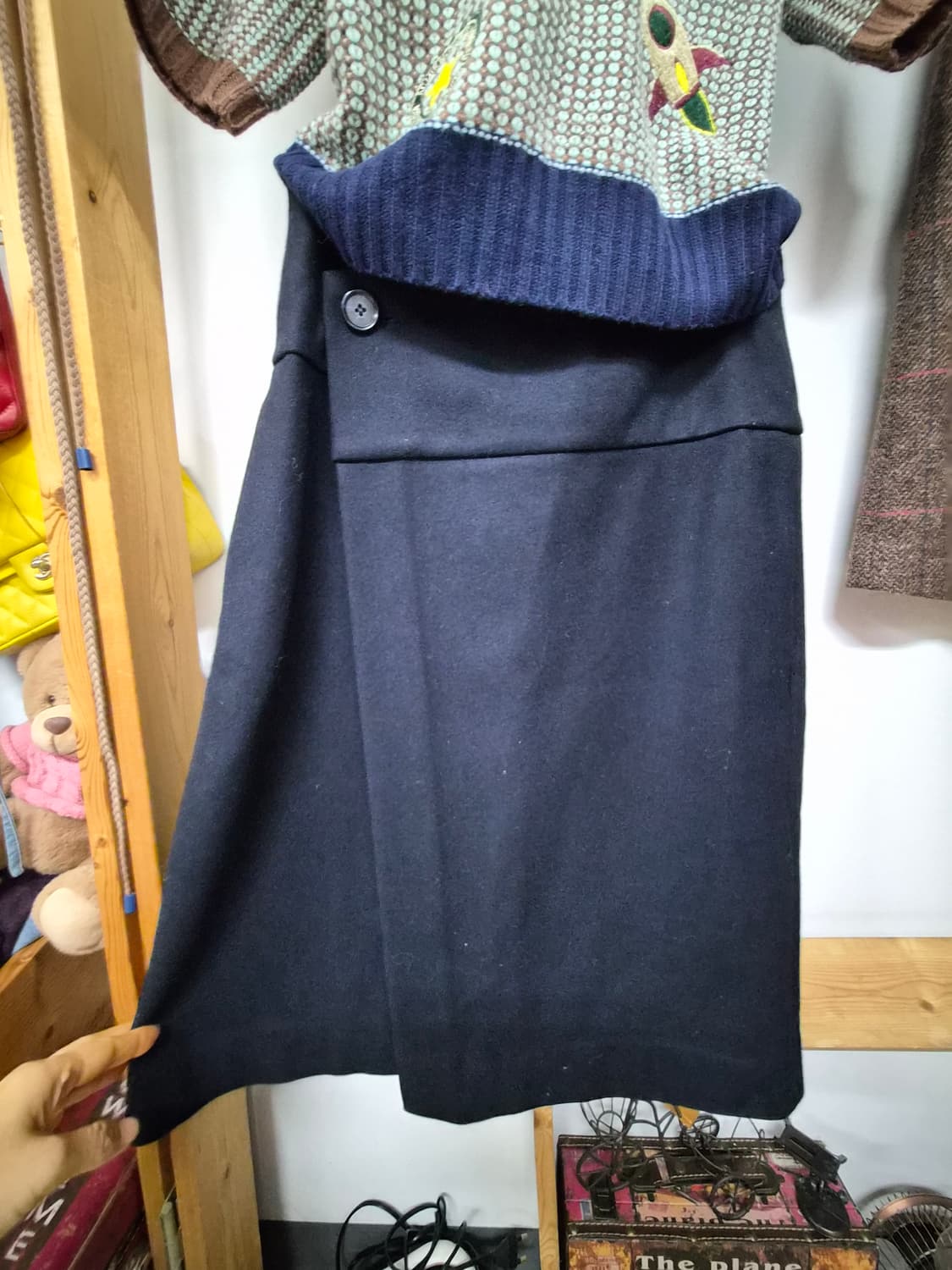 앤아더스토리즈 자수울니트. 코스울 랩스커트 상품이미지7