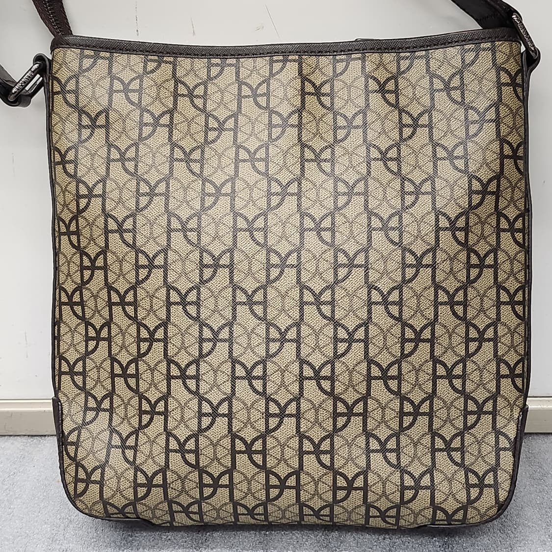 빈폴 정품 브라운 패턴 크로스백 28x27cm 상품이미지4