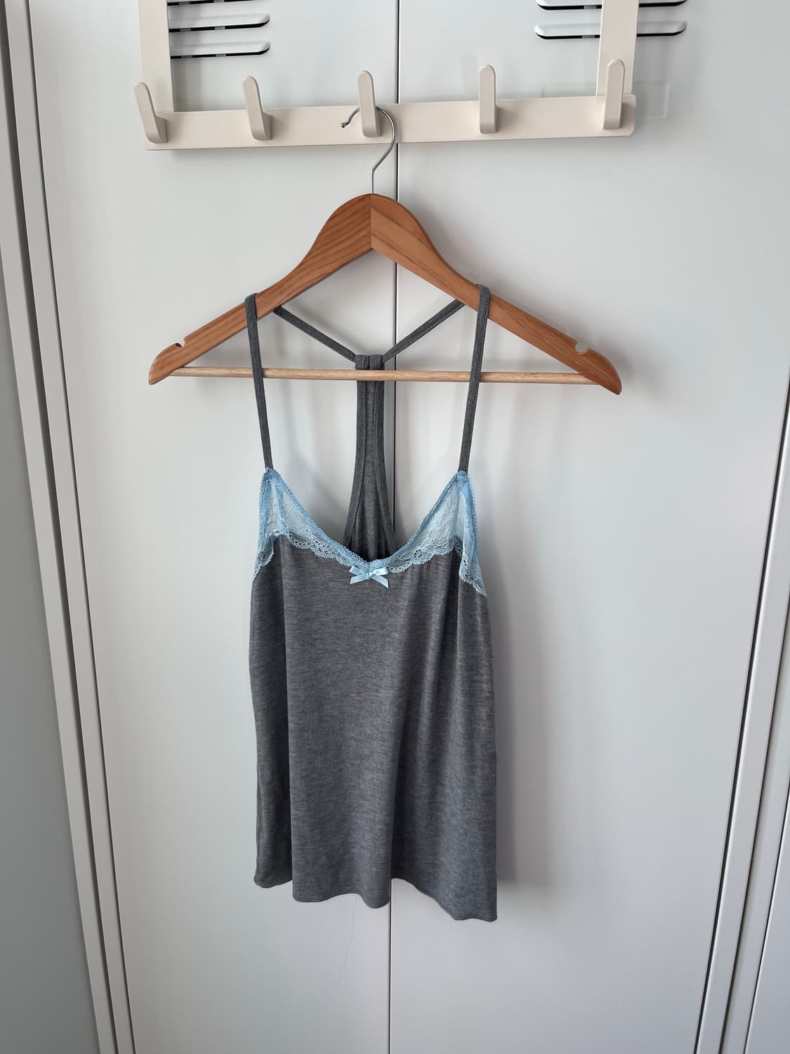 Honeyden 레이스 리본 홀터넥 슬리브리스 상품이미지7