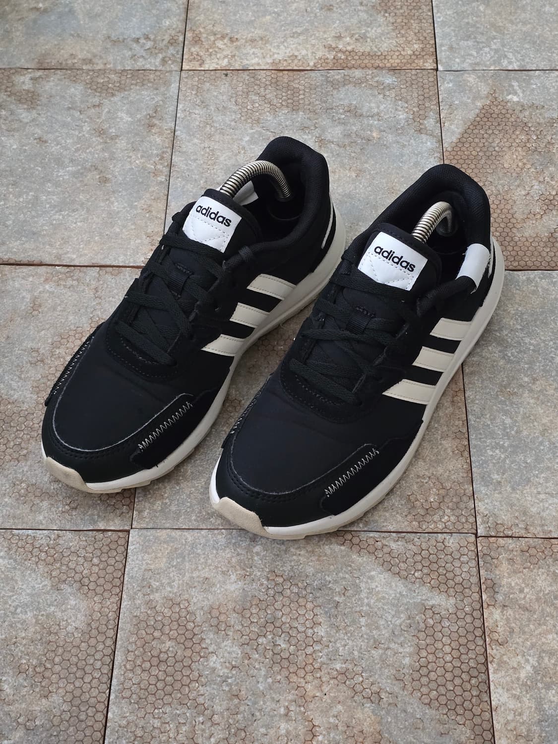 (240)아디다스 레트로 런 코어 블랙 상품이미지1