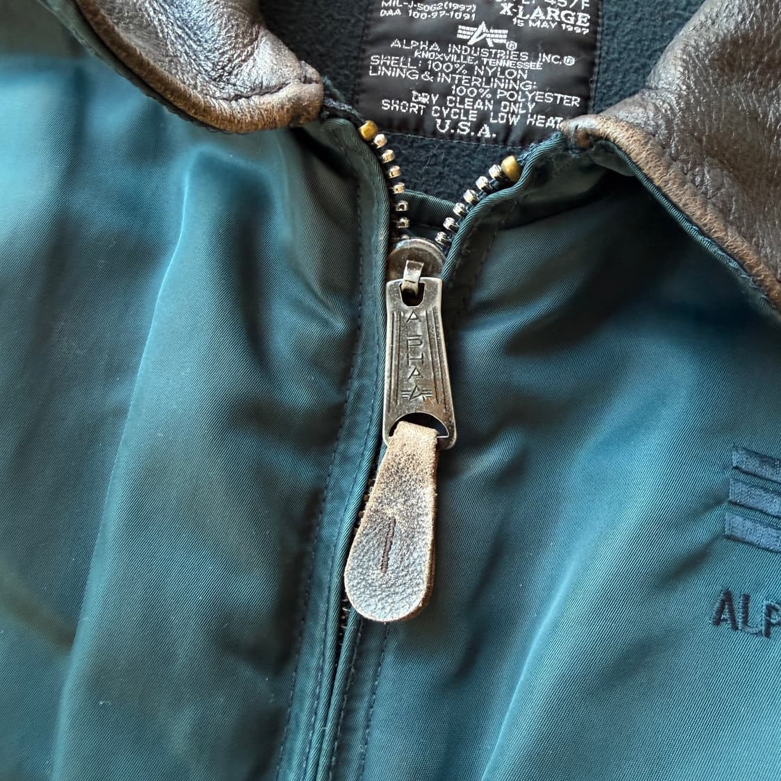 알파 인더스트리 cwu-45 플라이트 자켓 상품이미지4