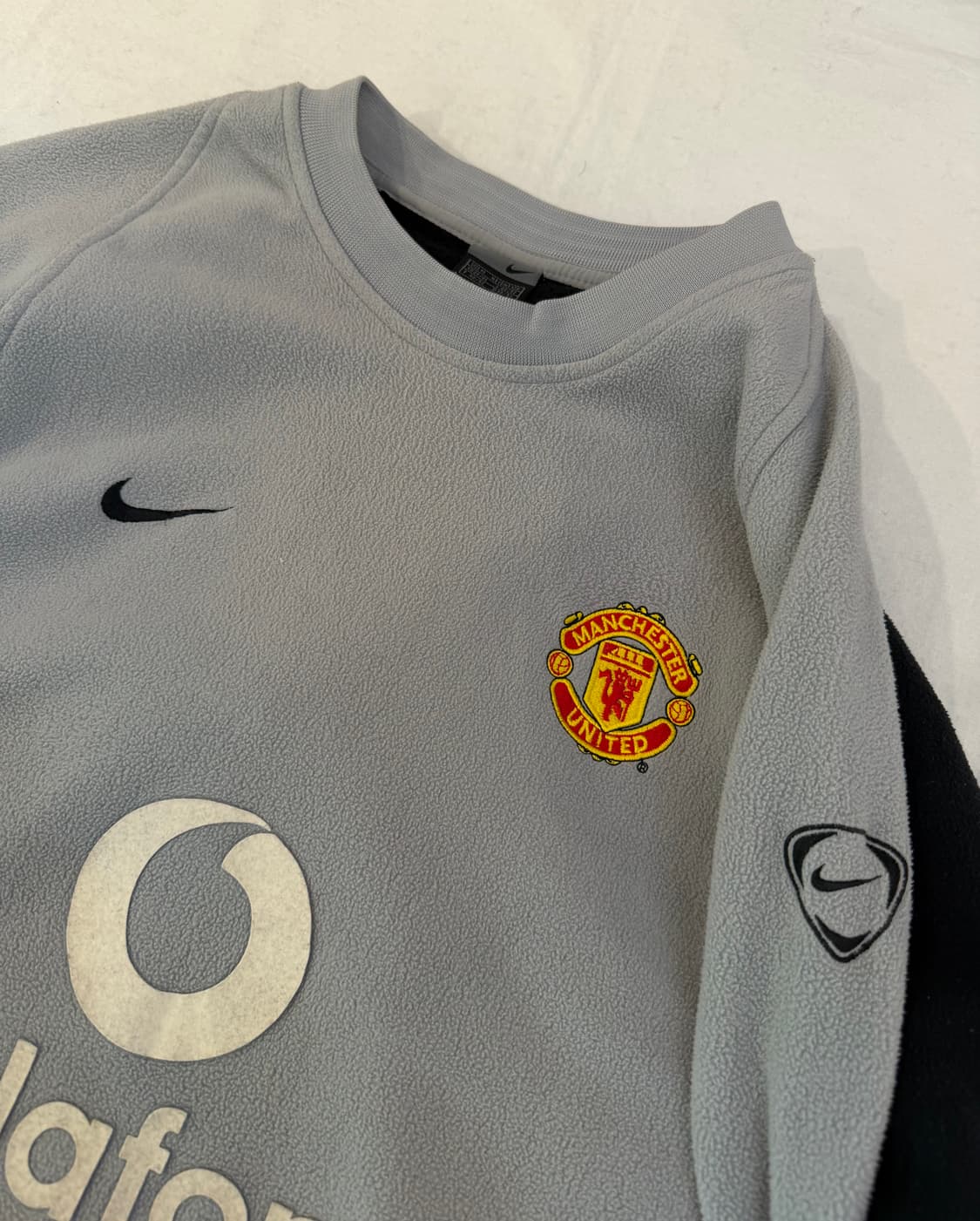나이키 맨유 보다폰 희귀 플리스 스웻 탑 그레이 상품이미지3