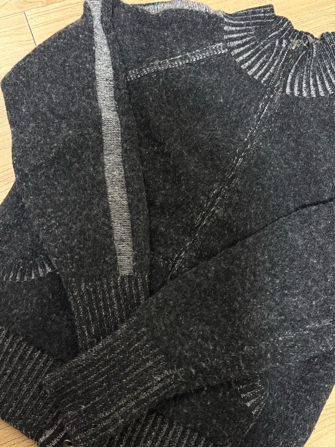 마뗑킴 투톤 믹스드 니트집업 상품이미지3