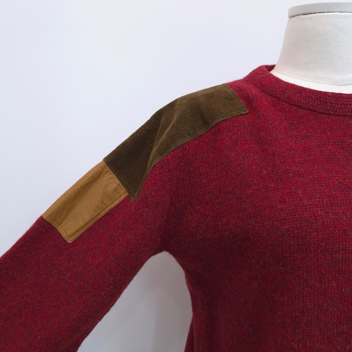 ixi:z 울 100% 헌팅 패치 니트 남녀공용 상품이미지3