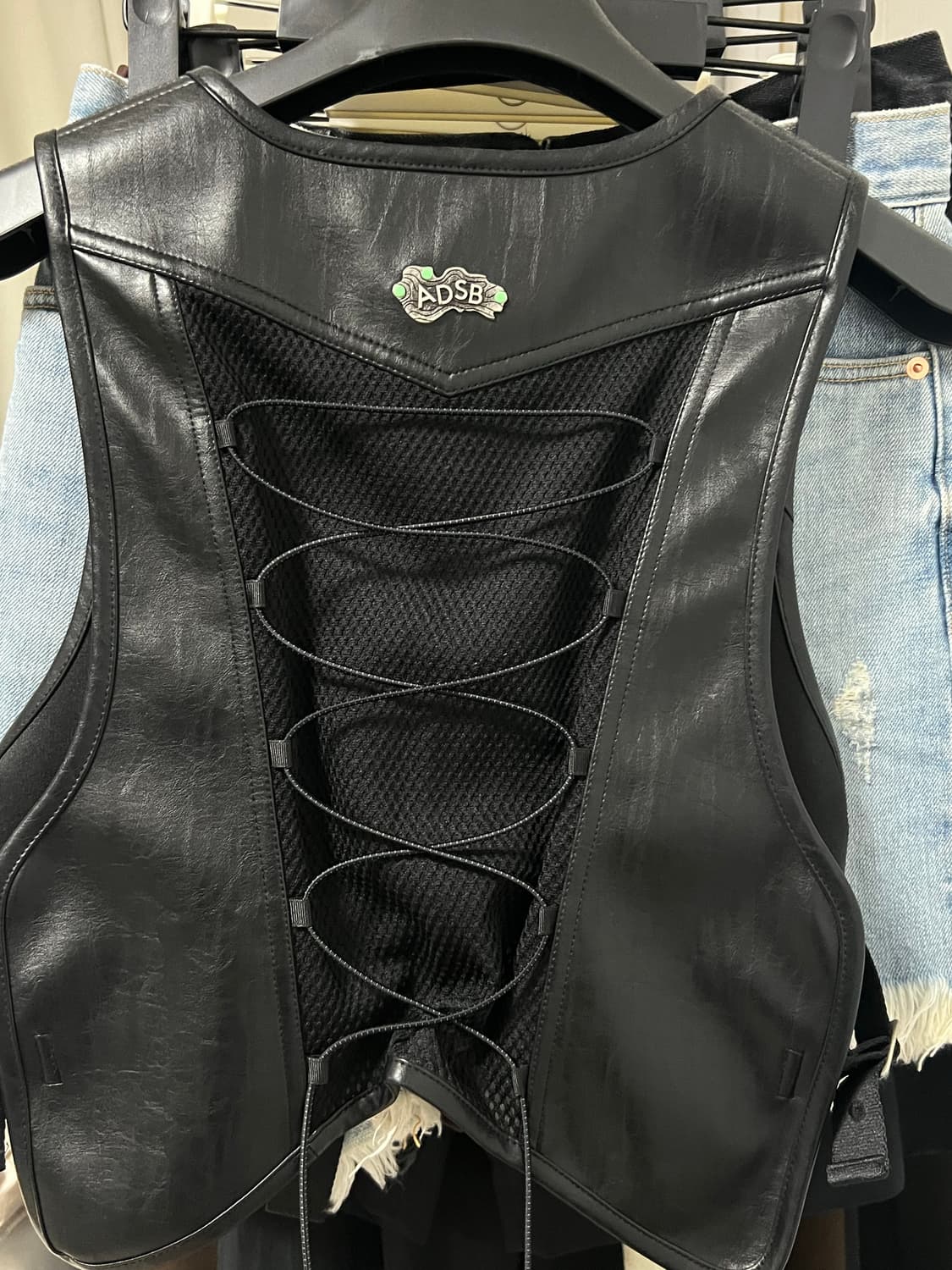 [S/M] 앤더슨벨 시나 포우 레더 베스트 상품이미지3