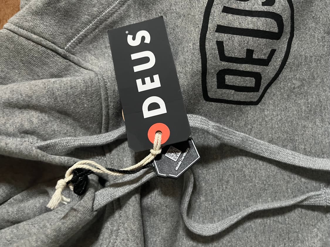 데우스 엑스 마키나 도쿄 아사쿠사 어드레스 후드 그레이 말 상품이미지3