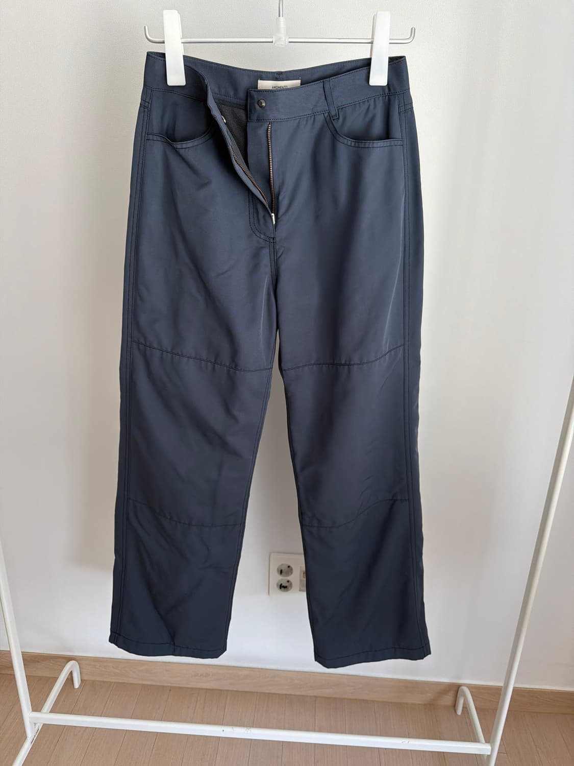 아모멘토 스트레이트 팬츠 dark navy 상품이미지1