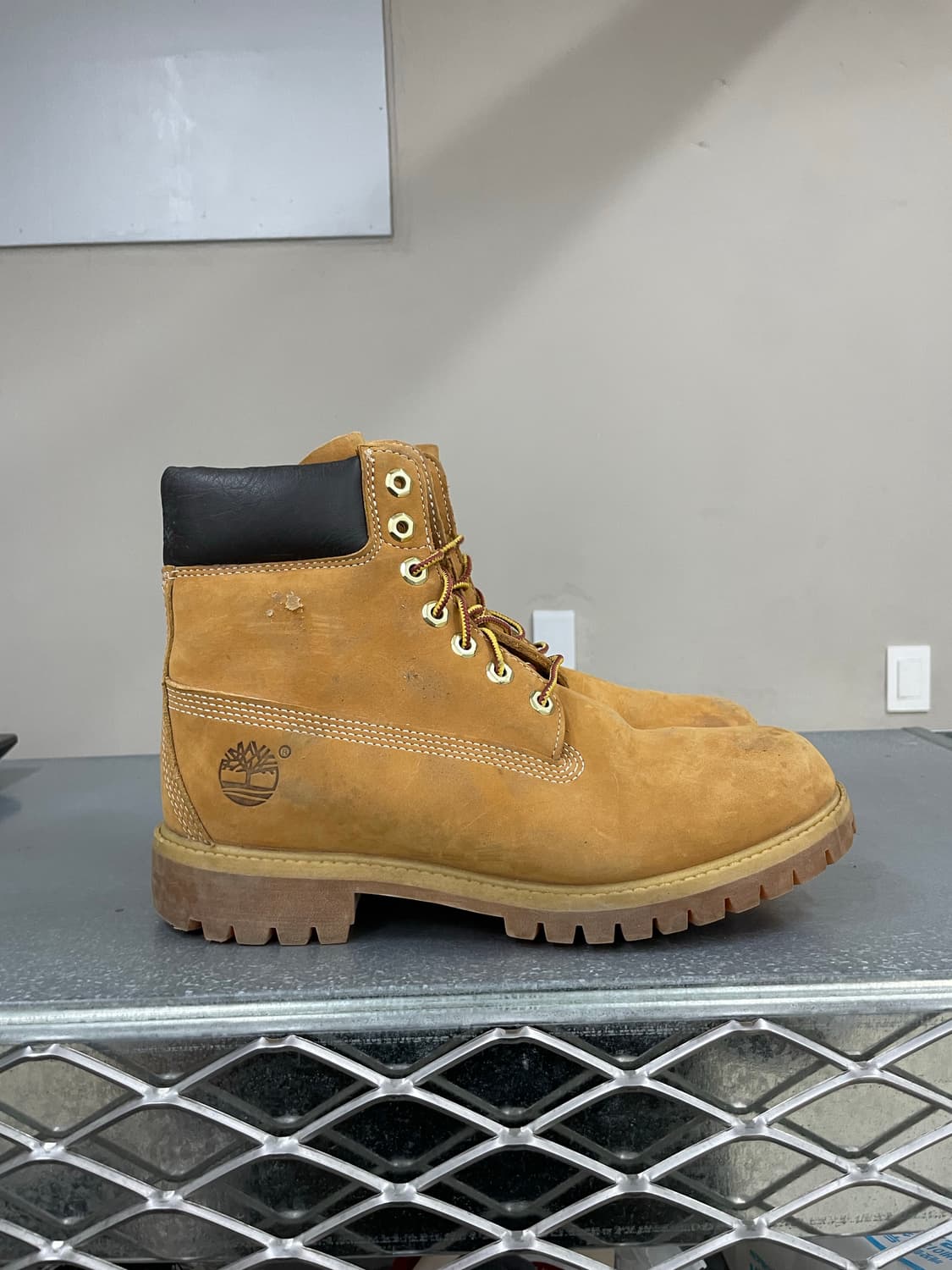 팀버랜드 6인치 프리미엄 부츠 US8 (gr-4032) 상품이미지4