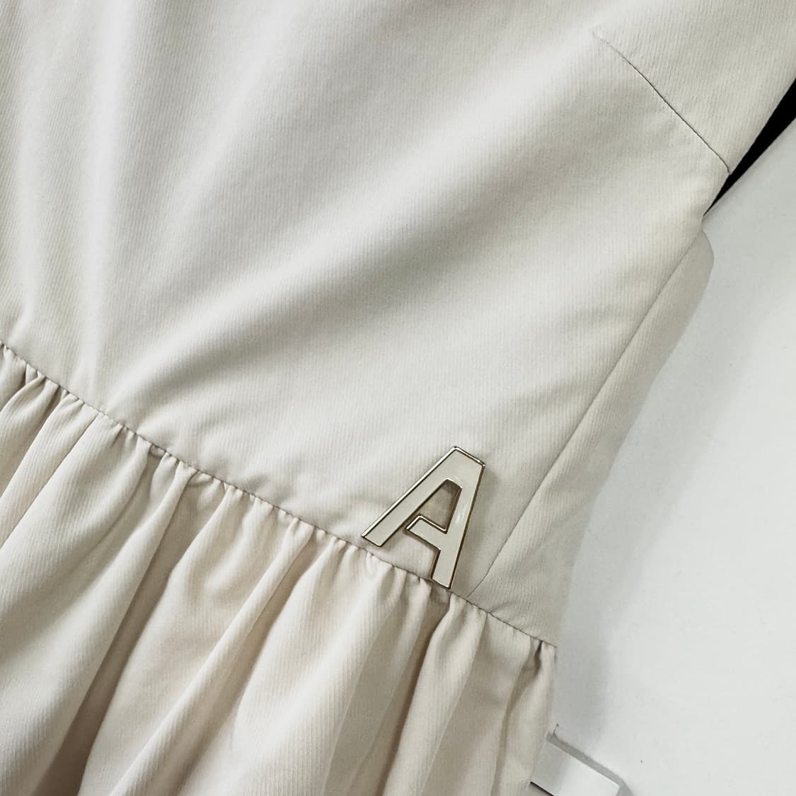 럭키슈에뜨 백 리본 포인트 와이드 점프수트 상품이미지3