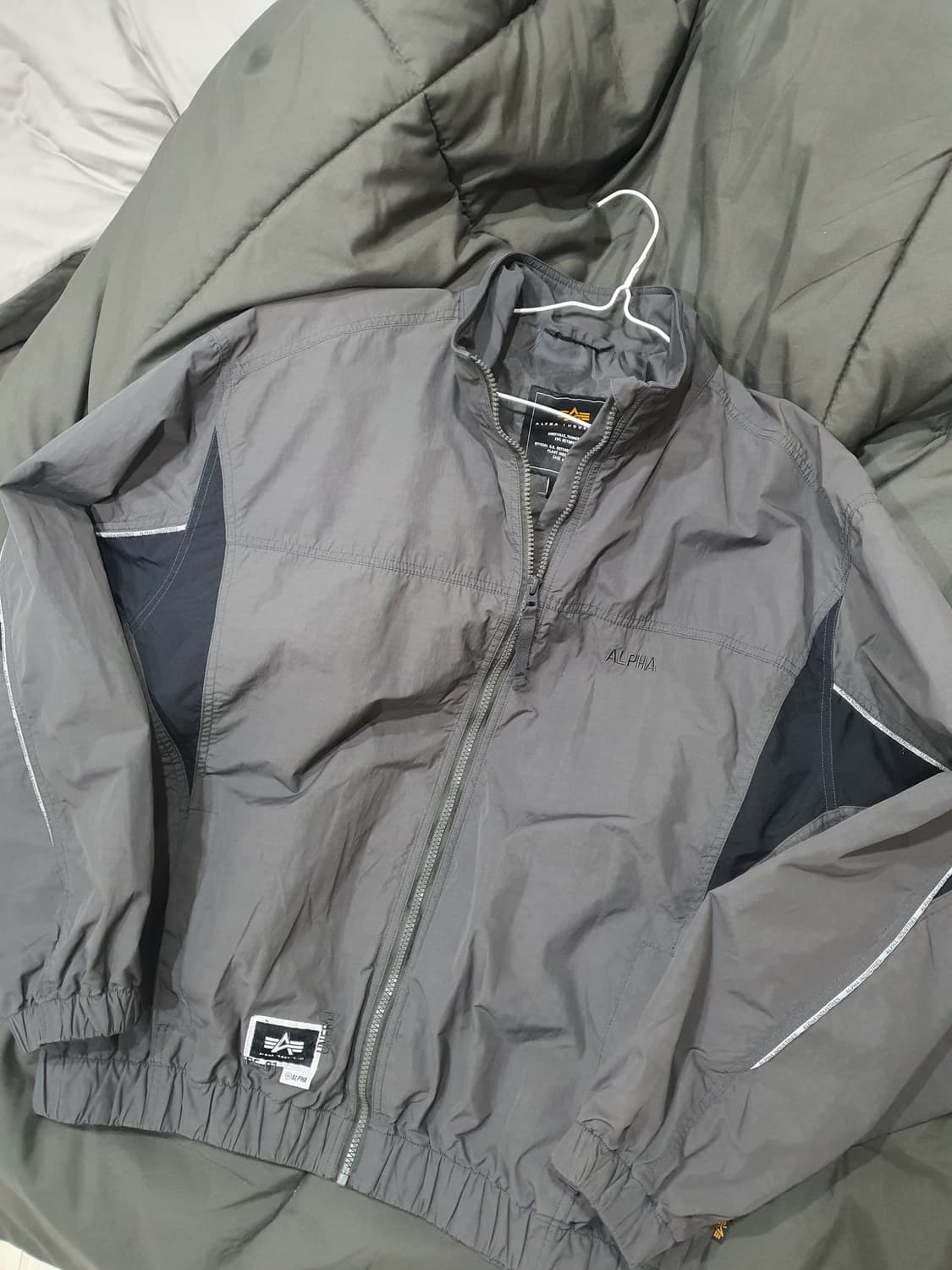 알파인더스트리 나일론트랙탑 바람막이 상품이미지1