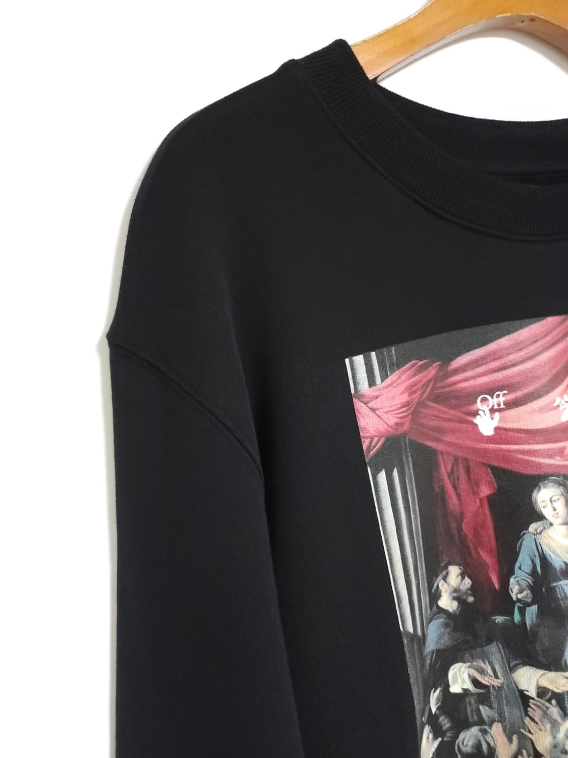 M 오프화이트 카라바조 남성 맨투맨 OMBA025E20FLE004 상품이미지4