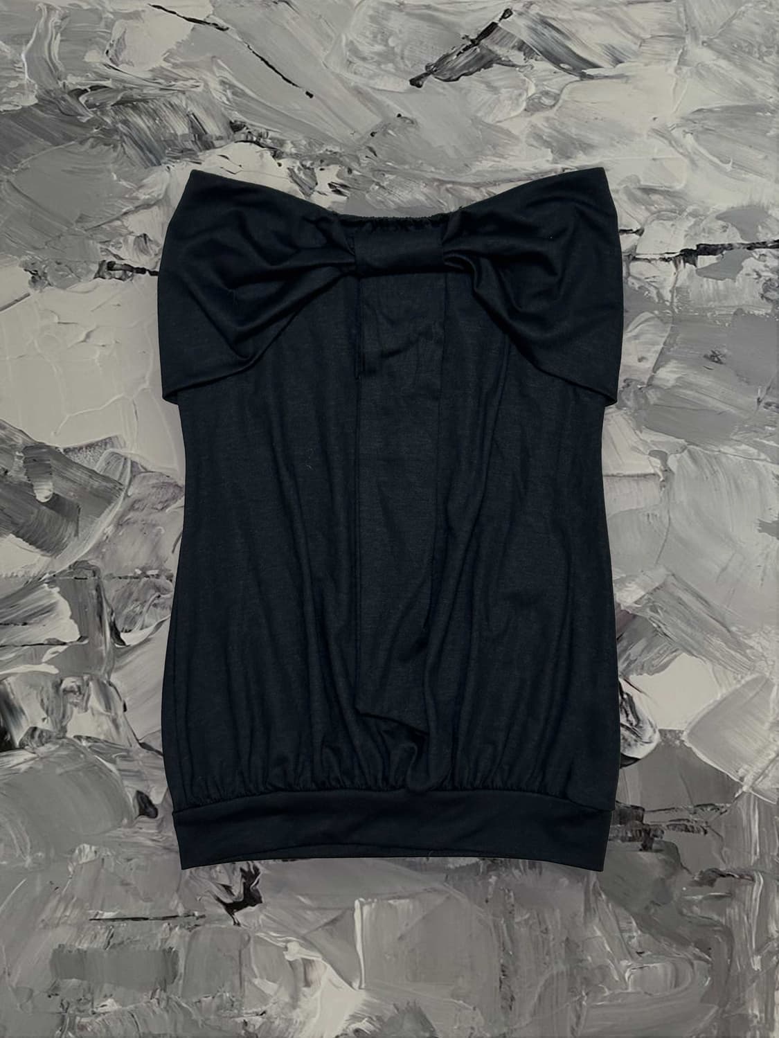 리본 장식 블랙 튜브탑 상품이미지1