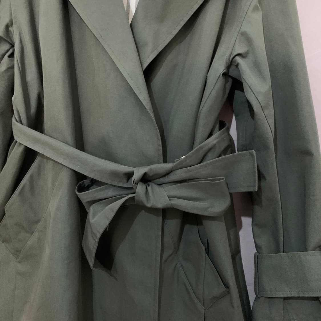 82 시스템 카키 벨티드 오버핏 트렌치 롱코트 상품이미지4