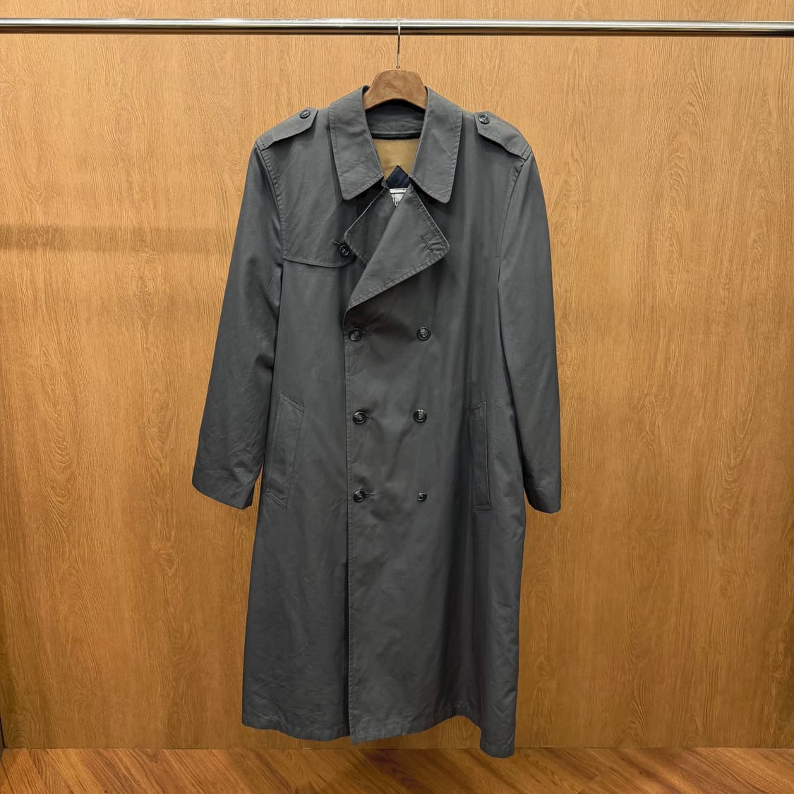 크리스찬 디올 트렌치 코트 더블 브레스트 견장 디테일 레귤러핏  상품이미지2