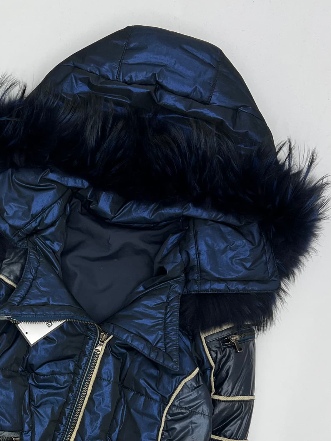 빈티지 퍼 후드 크롭 패딩 상품이미지2