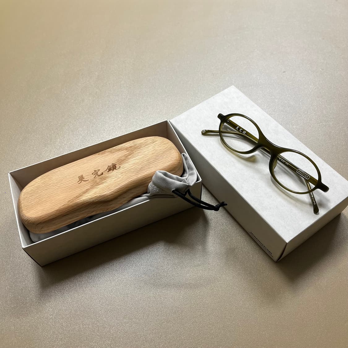 미완경 오벌 뿔테 안경 상품이미지7