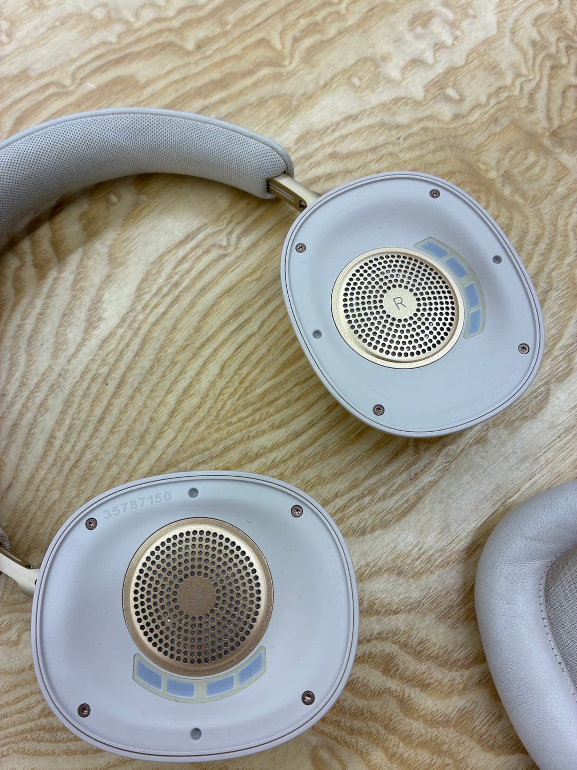 뱅엔울롭슨 h95 골드컬러 b&o 상품이미지9