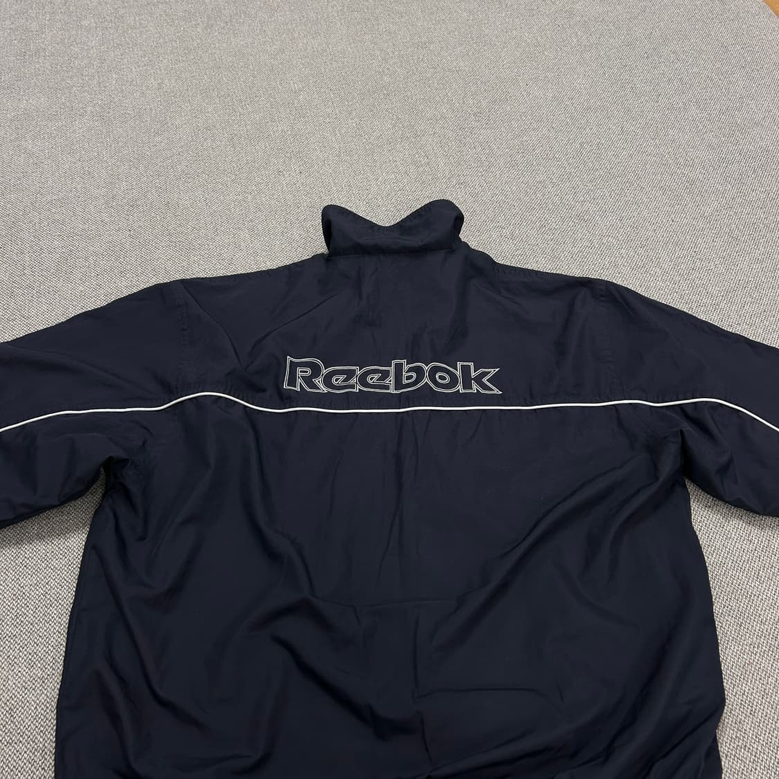 리복 올드스쿨 자수 빅로고 바람막이(100) 상품이미지5