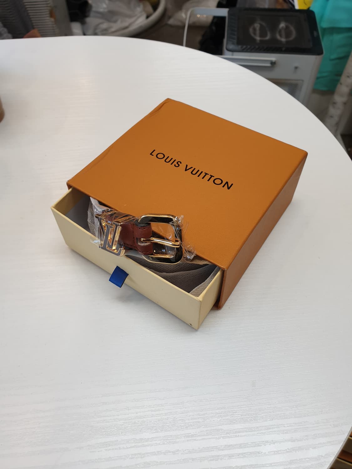 루이비통 여성 브라운 버클 카멜 벨트 새상품✅️ 상품이미지2