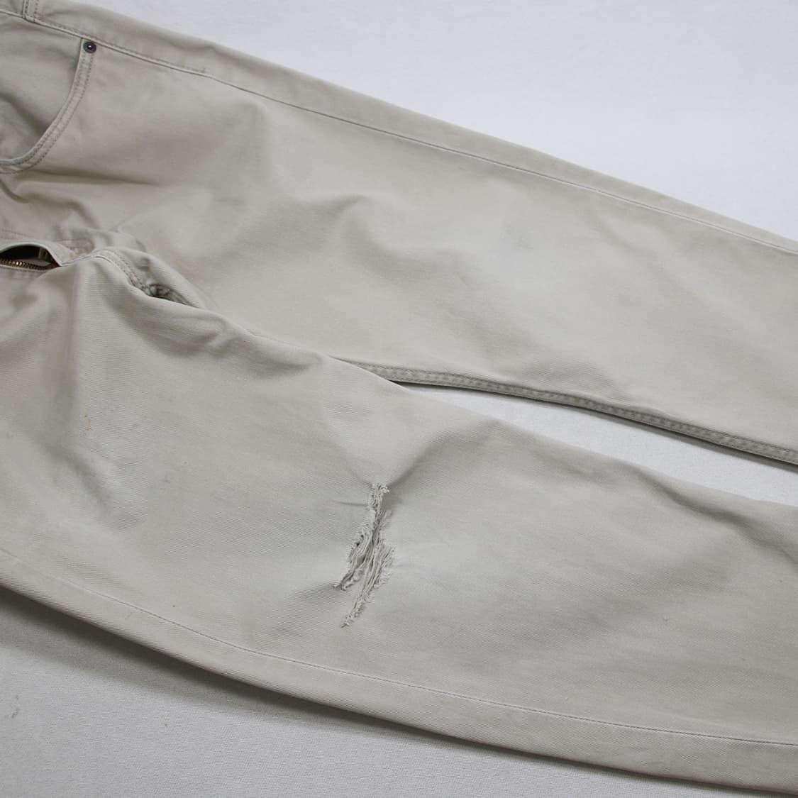 (착용컷) 리바이스 502 베이지 진 (남성용 32) 상품이미지7