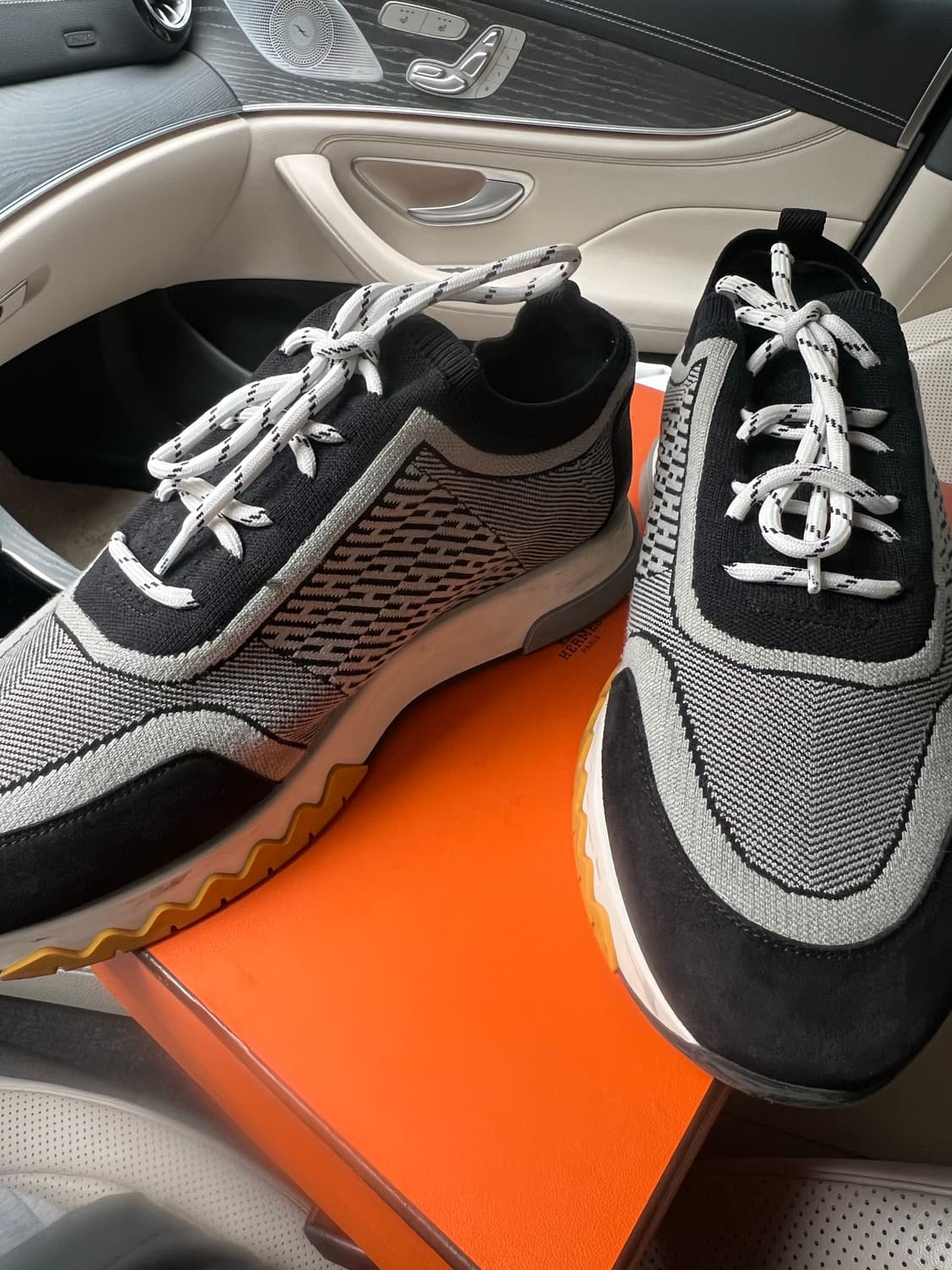 에르메스 어딕트 스니커즈 상품이미지2