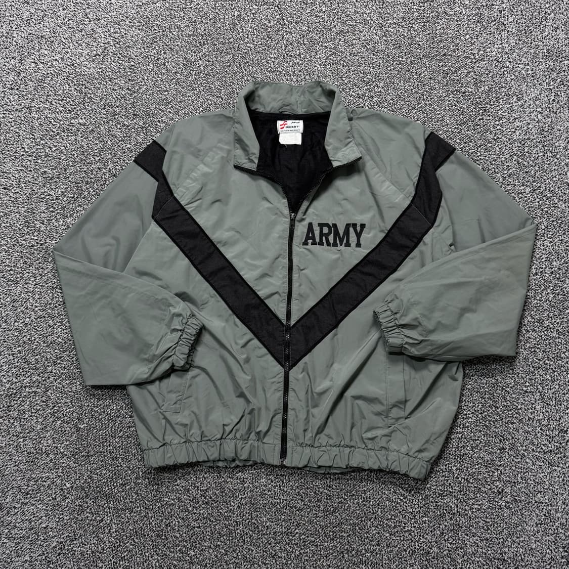 Name : IPFU 미군 시그니처 스티치라인 오버핏 바람막이 :)  상품이미지1