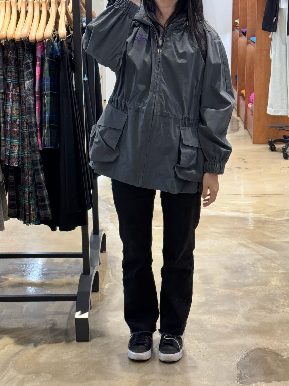 비비안웨스트우드 후드 바람막이 상품이미지2