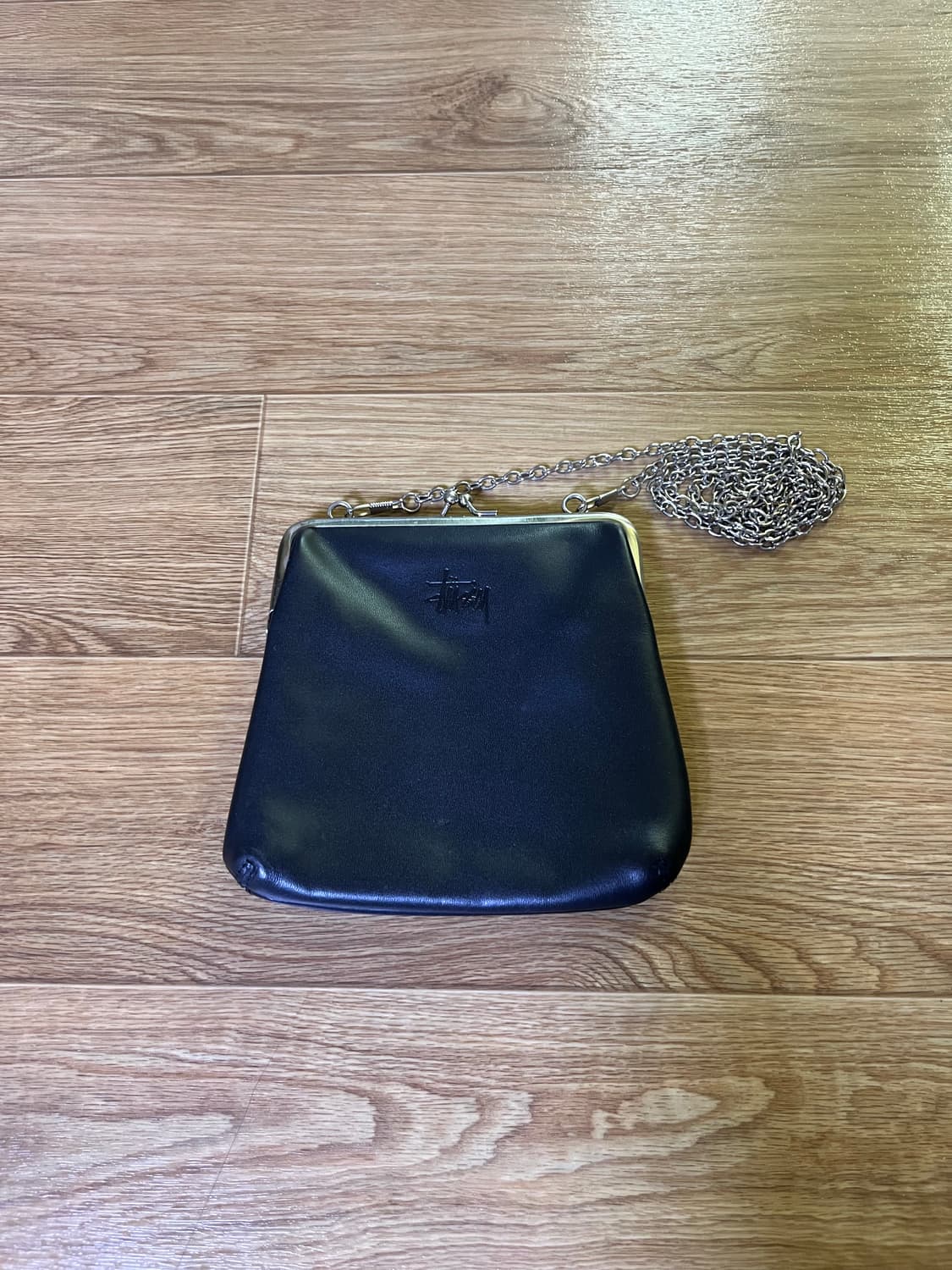 스투시 미니 체인 크로스백 상품이미지1