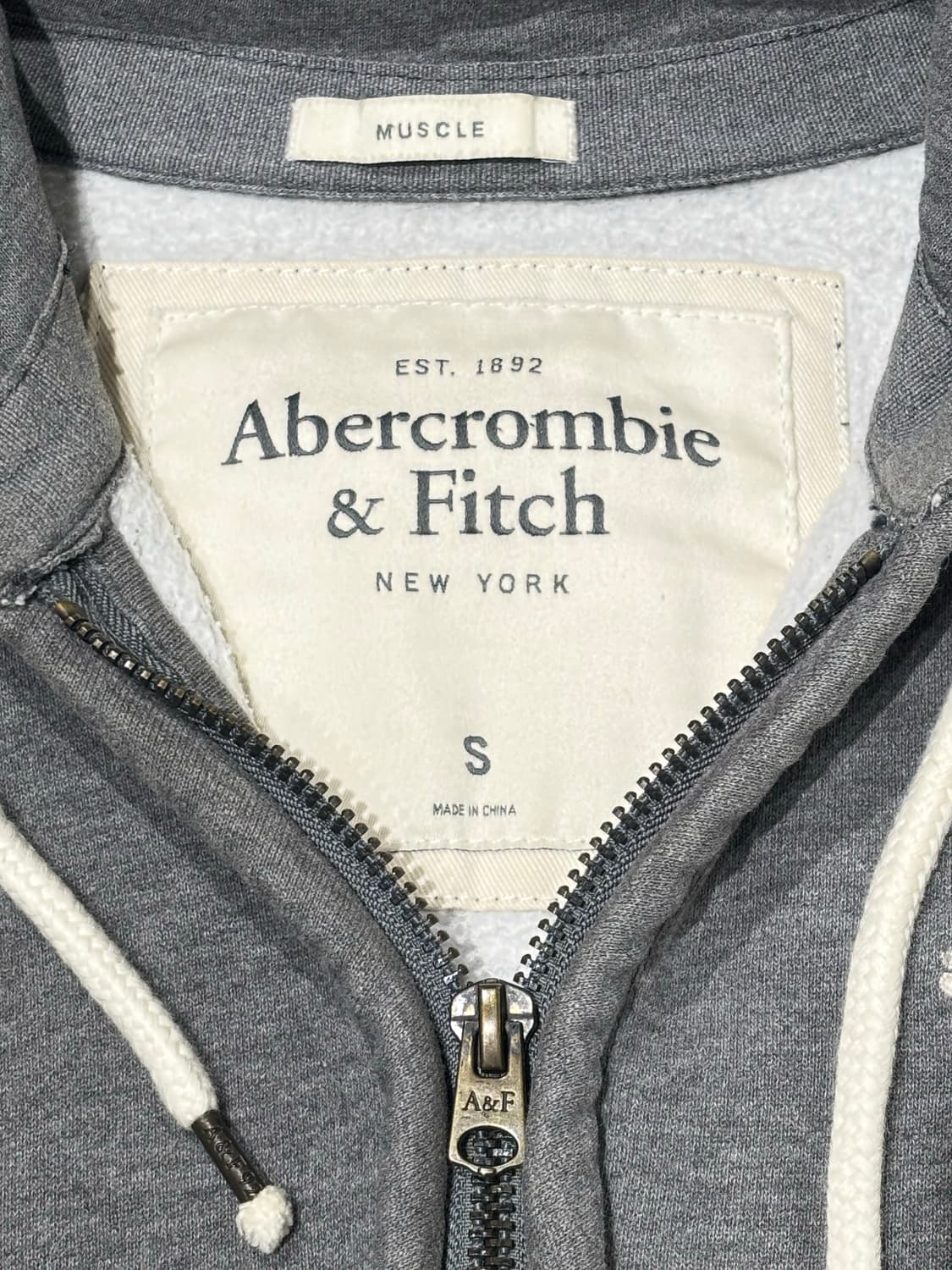 아베크롬비 자수로고 그레이 후드집업 상품이미지5