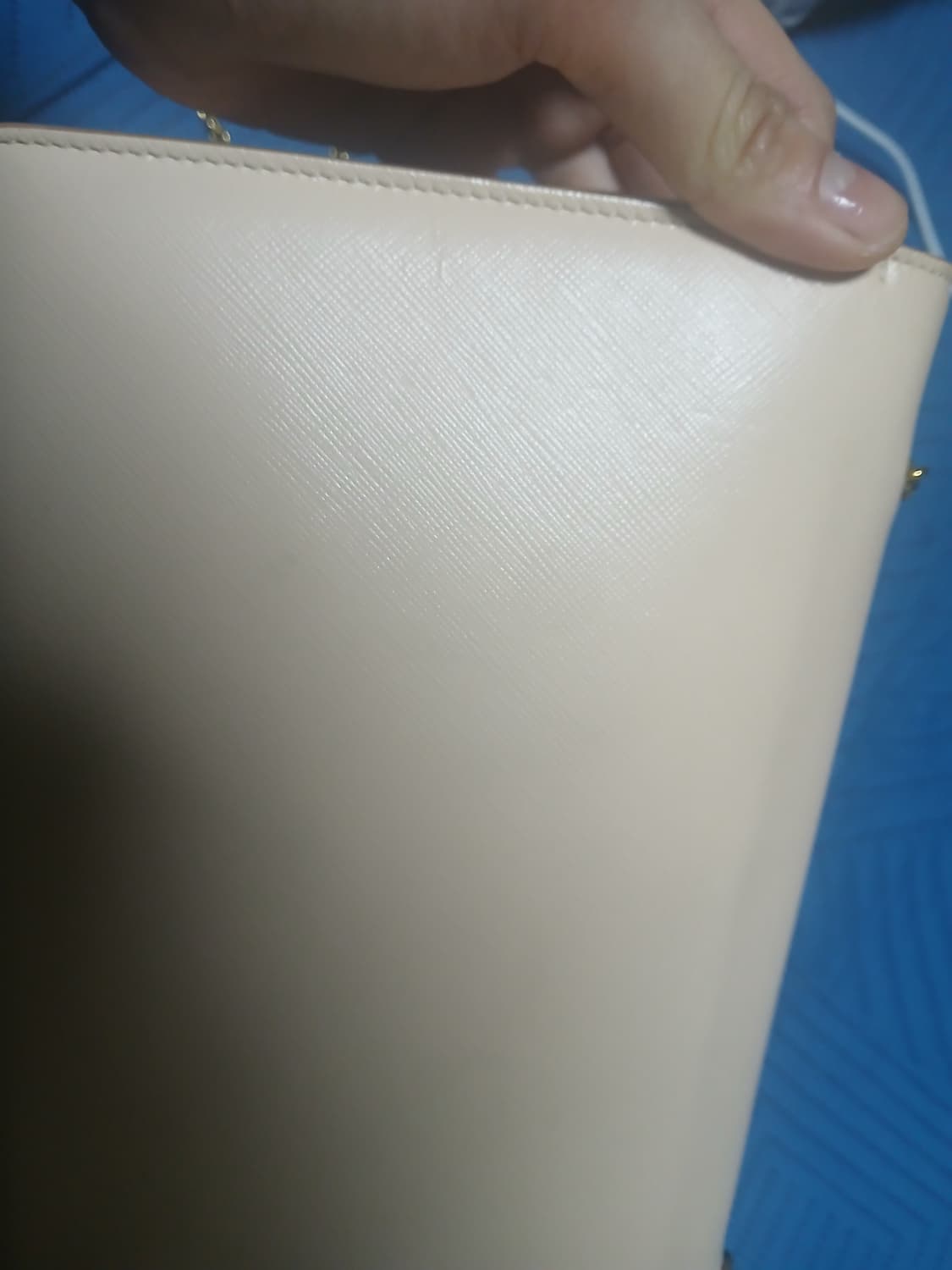 정품 페레가모 지니 크로스백 상품이미지4