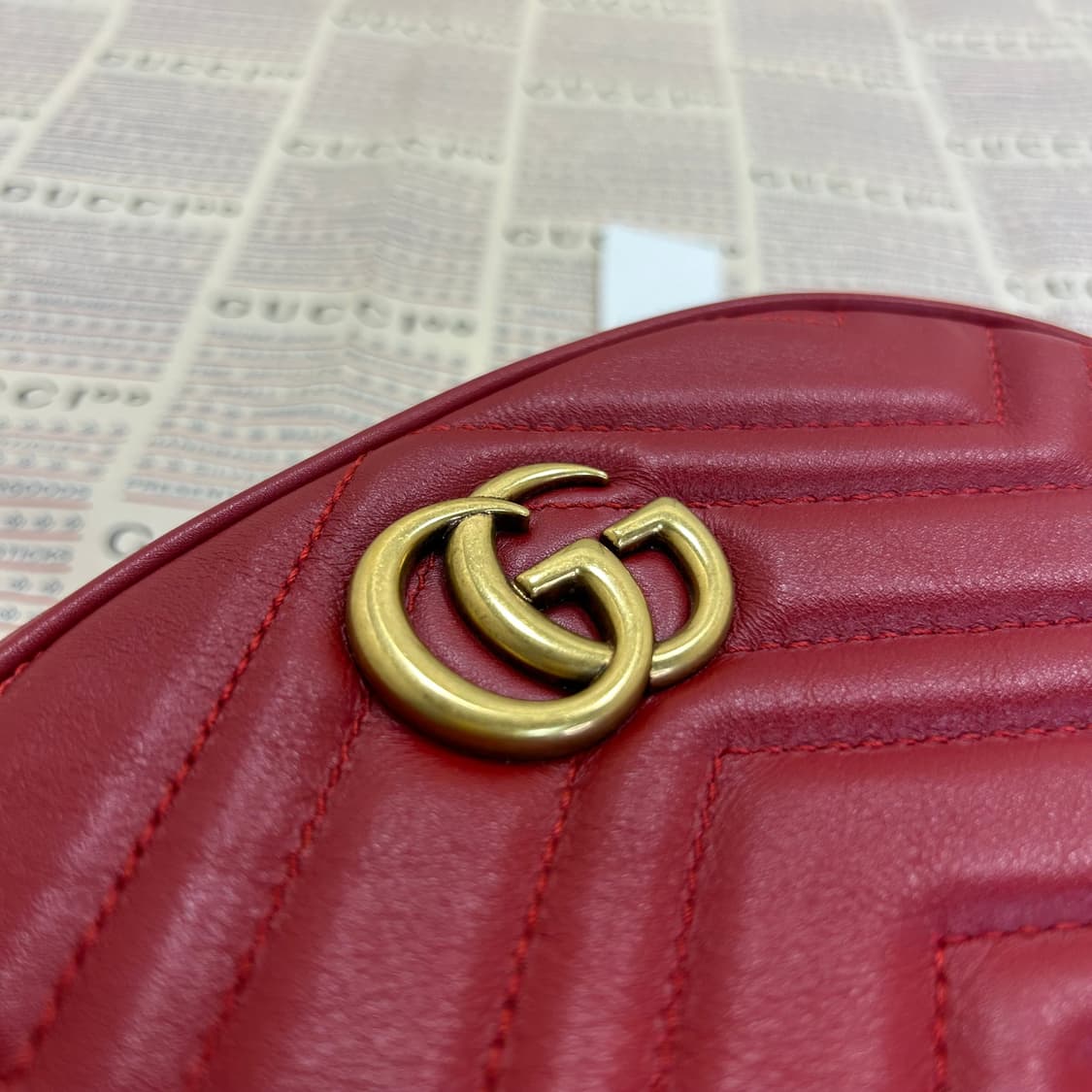 (새상품)구찌 마몽 마틀라세 벨트백 레드 상품이미지10