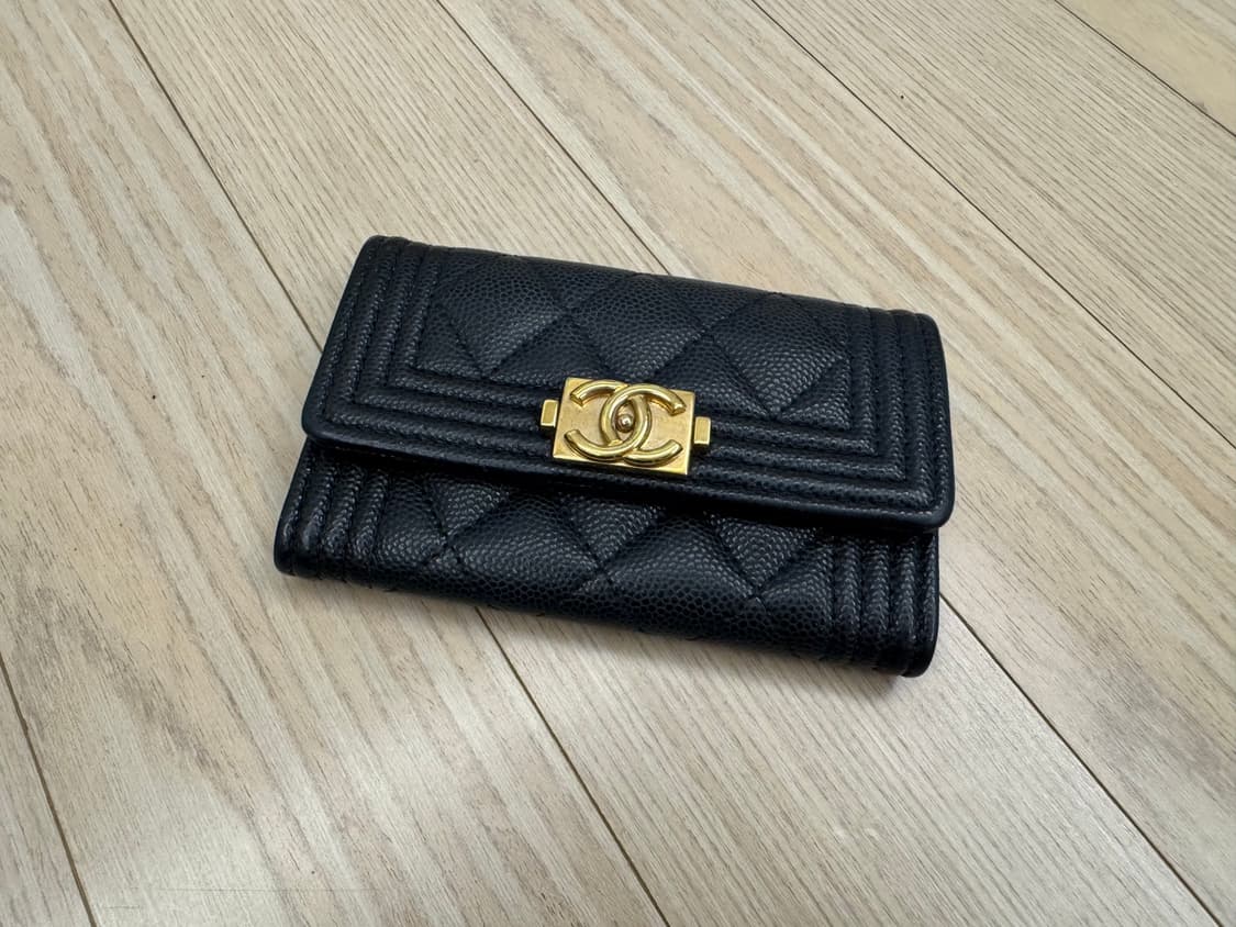 샤넬 보이 금장 카드지갑 똑딱이 블랙 상품이미지1