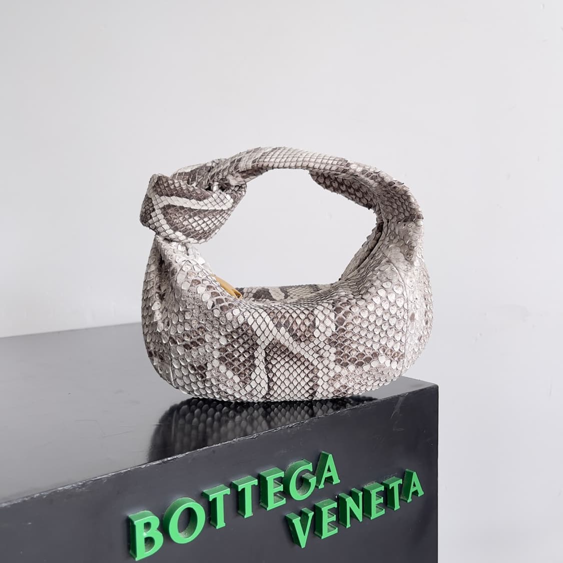 Bottega Veneta보테가베네타 조디백 뱀피 가죽 핸드백 숄더백 ( 상품이미지1