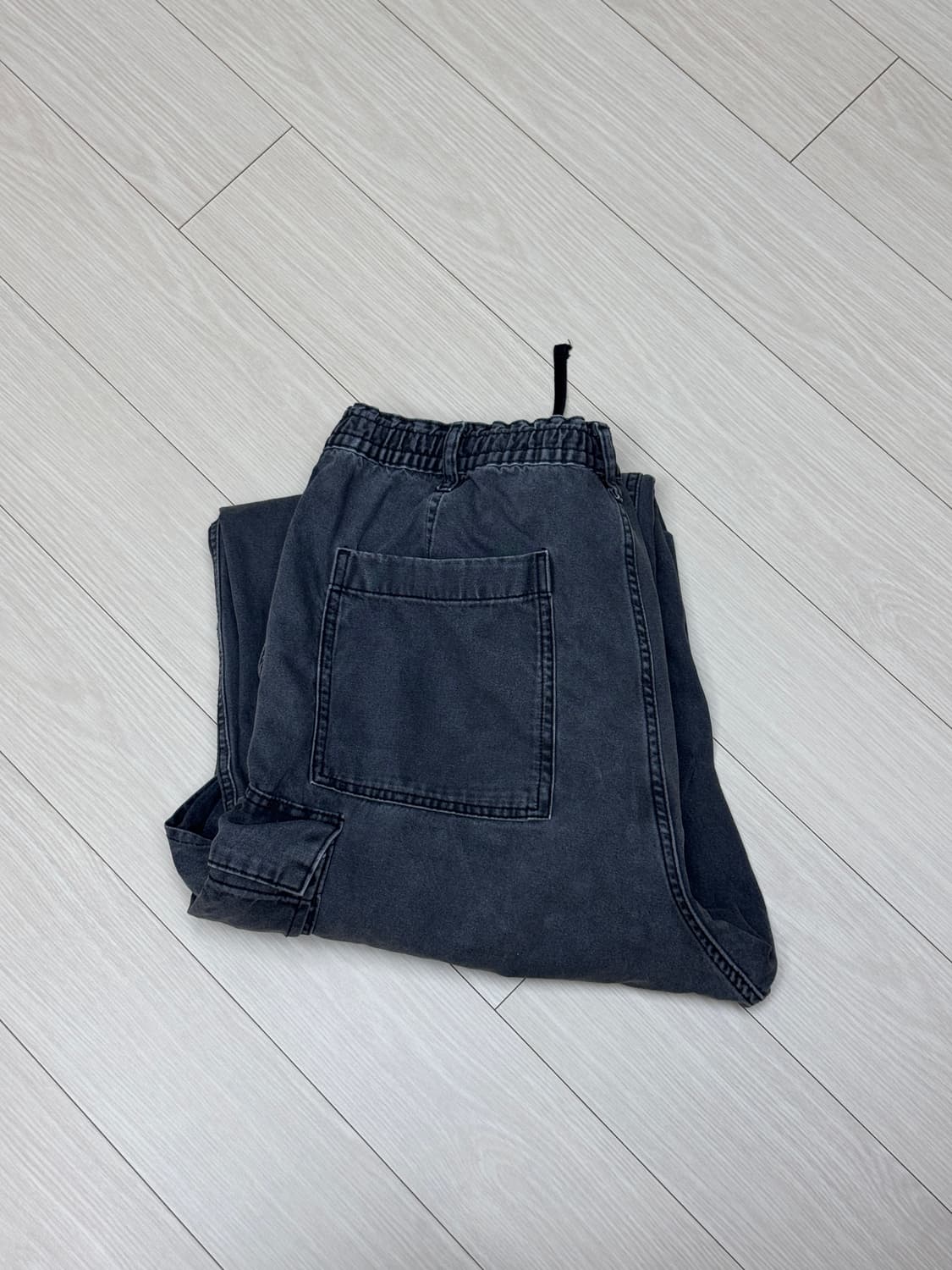GU 데님 슈퍼와이드 카고팬츠 상품이미지4