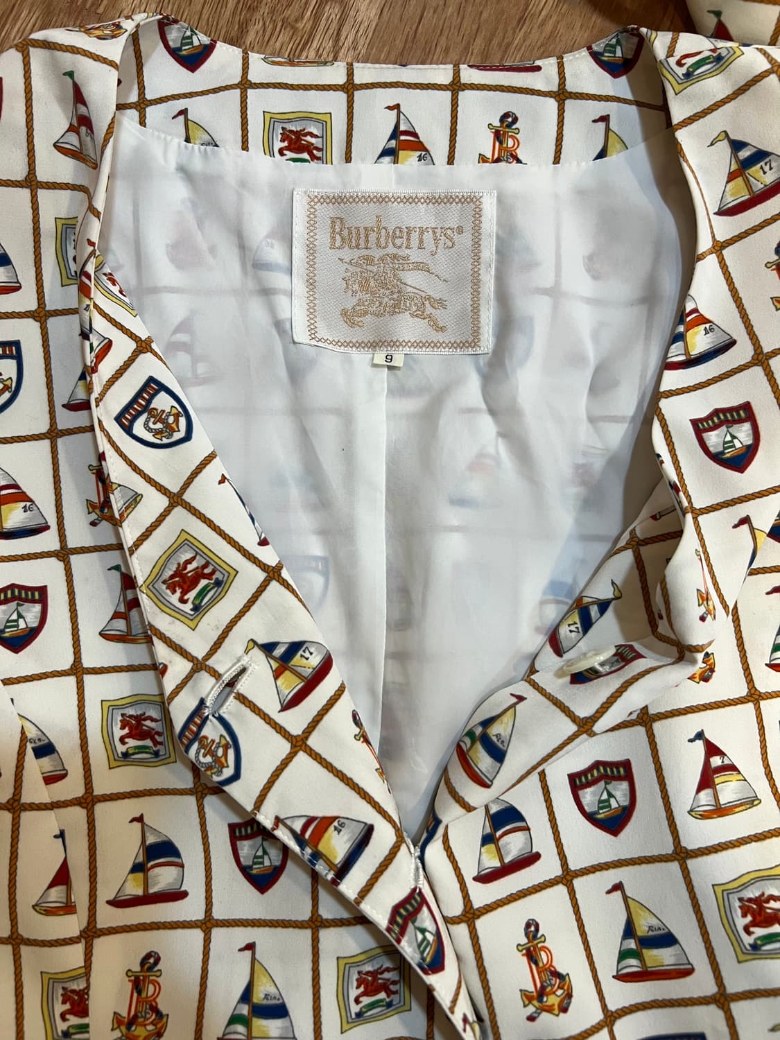 버버리 여성 세일러패턴 정장셋업 조끼셋업 치마셋트 상품이미지4