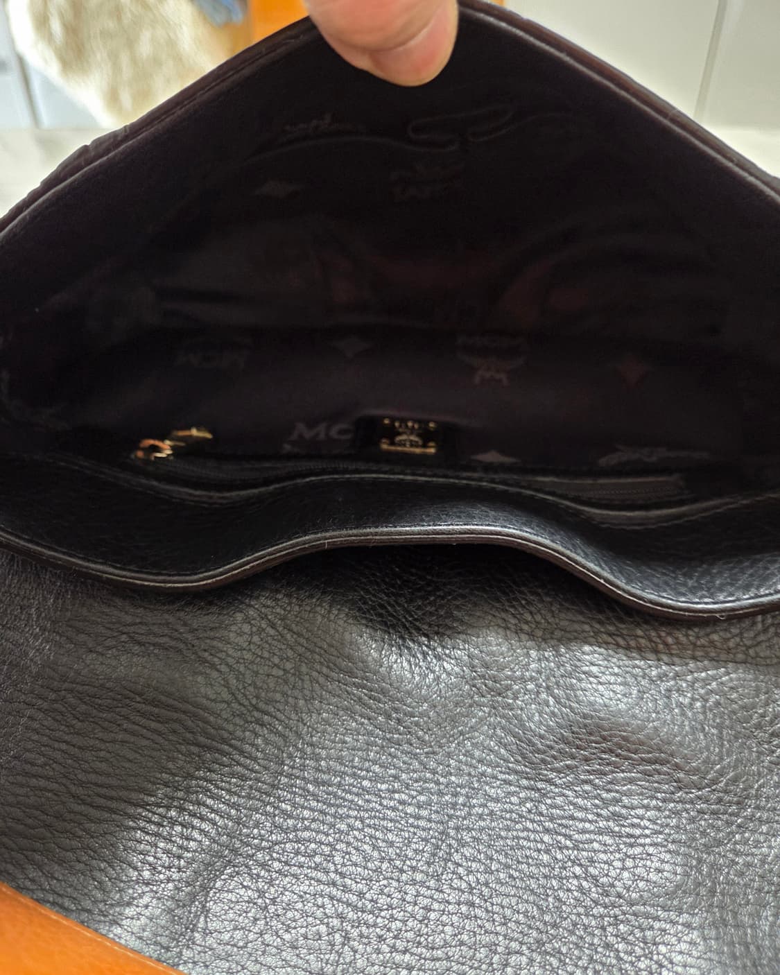 MCM 비세토스 블랙 레더 토트 앤 크로스백 상품이미지7