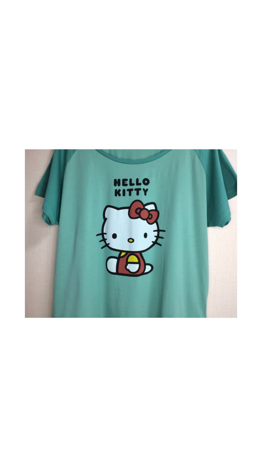 유니클로 x 헬로키티 빅 프린팅 그린민트 반팔 상품이미지2