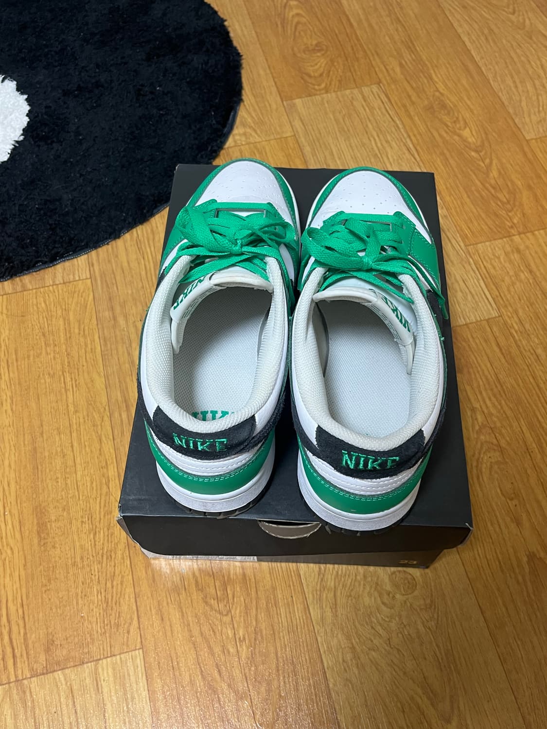 나이키 덩크 로우 화이트 그린 팝니다 상품이미지2