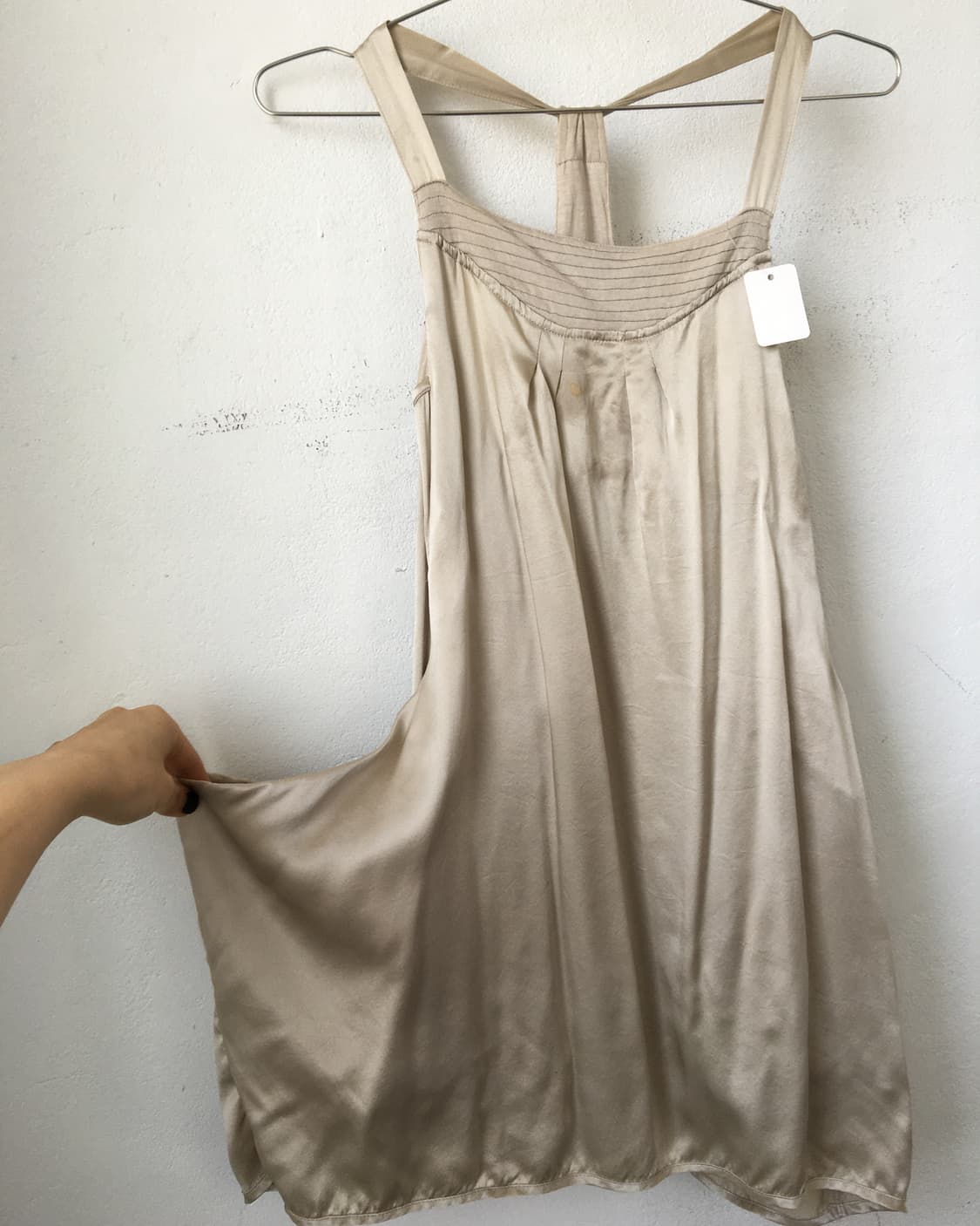 Glossy unbalanced point sleeveless onepi 상품이미지5