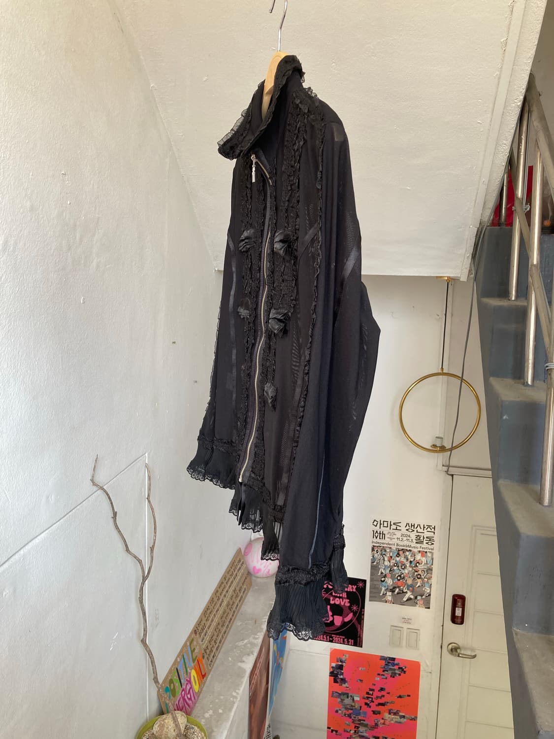 블랙 시스루 레이스 집업 블라우스 상품이미지4