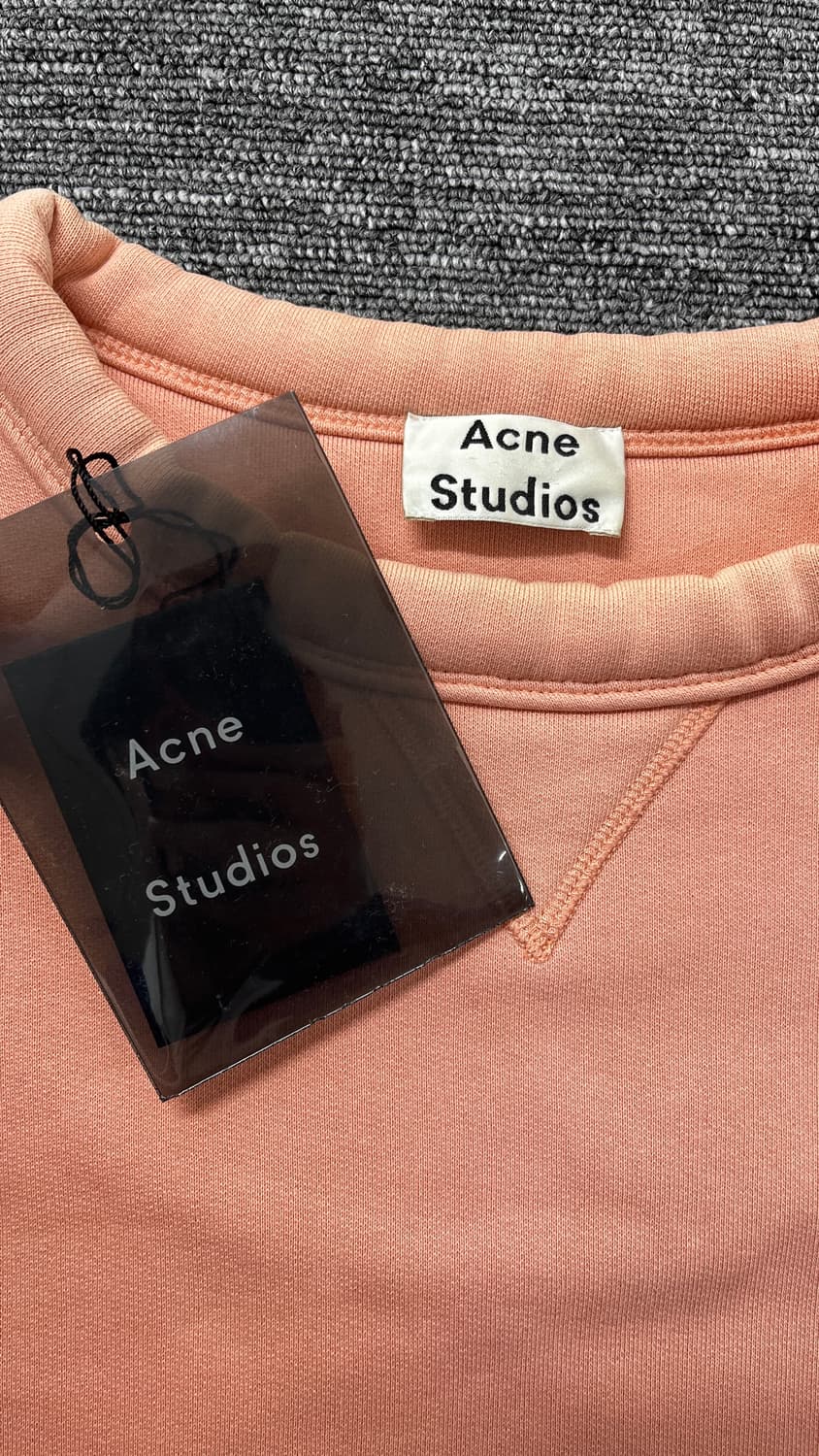 아크네스튜디오 핀트페이스 핑크 맨투맨 m사이즈 상품이미지2