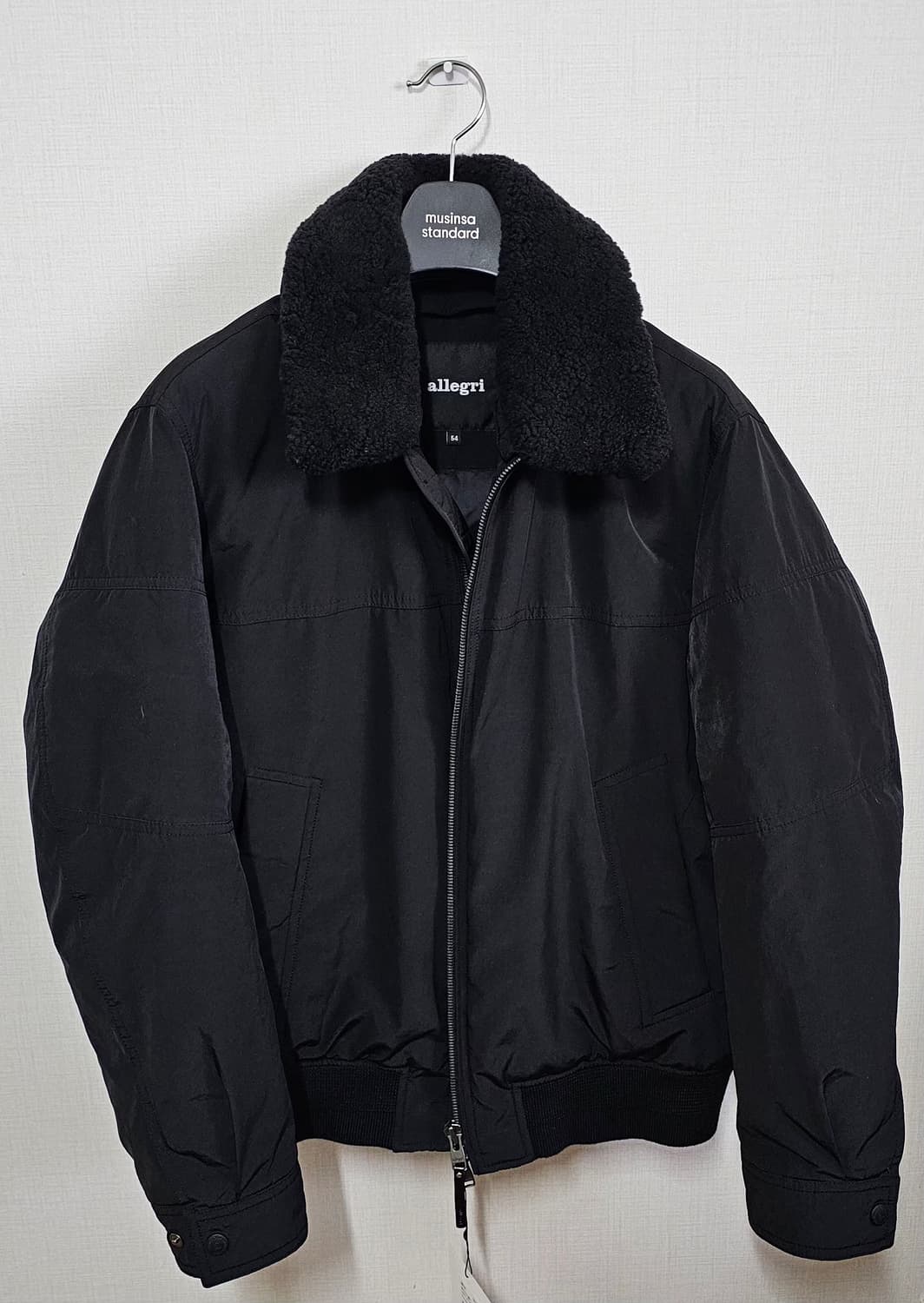 알레그리 블랙  양털무스탕점퍼 54 상품이미지1