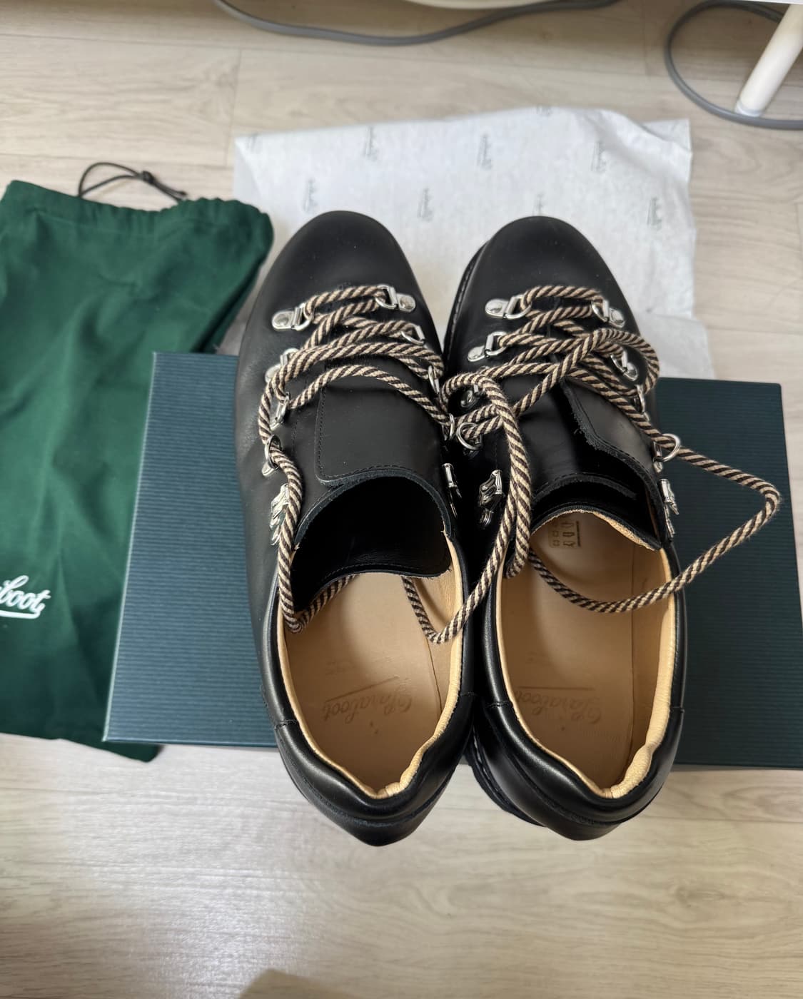 파라부트 클루사즈 블랙 275 상품이미지2