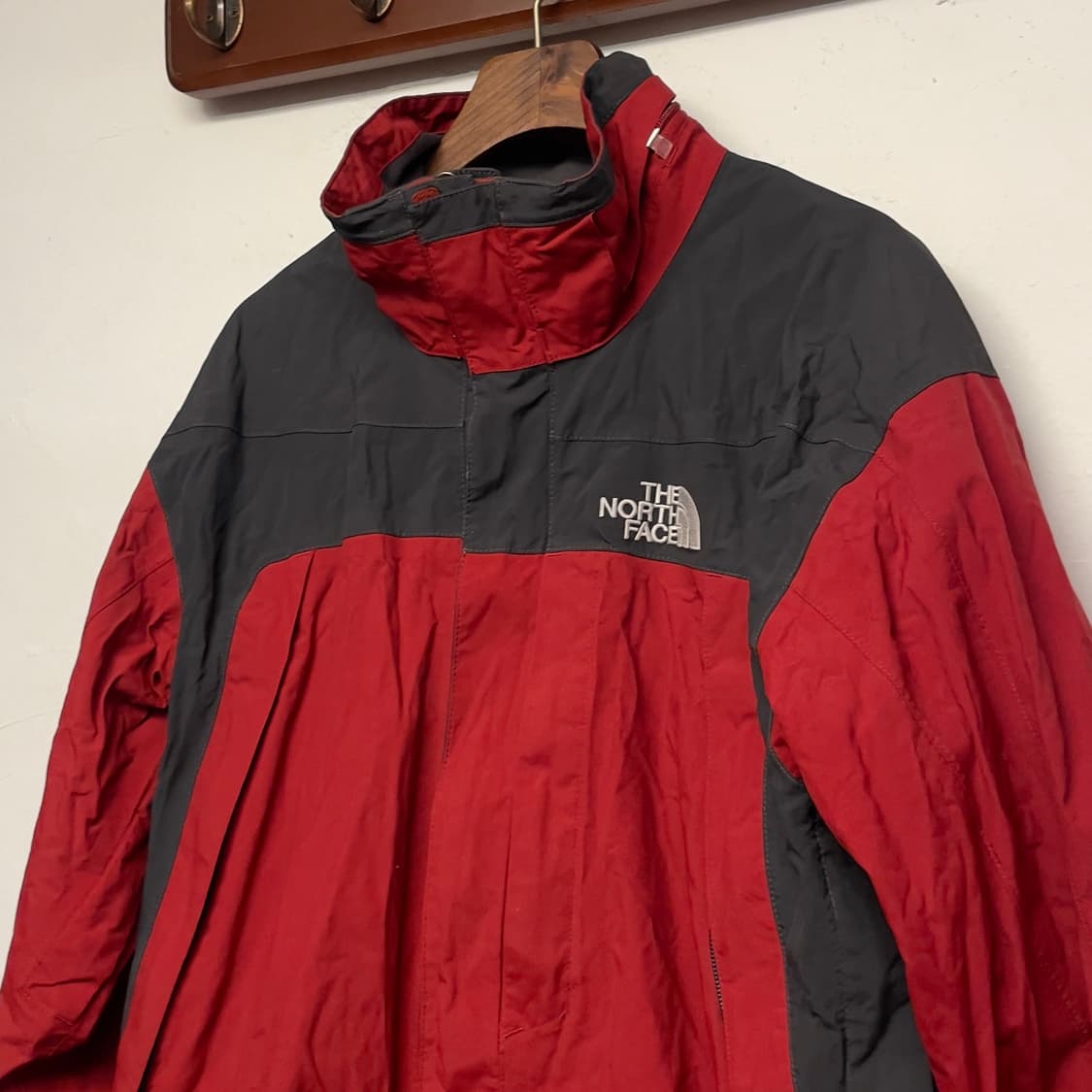 노스페이스 하이벤트 레드 바람막이 자켓  상품이미지2