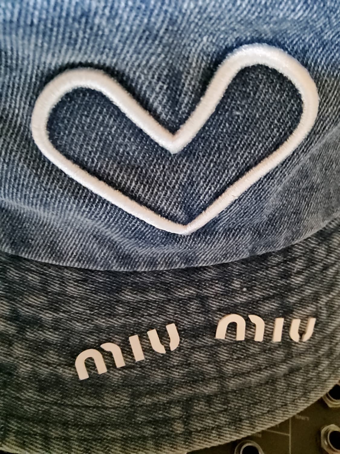 미우미우 버킷햇 모자 상품이미지3