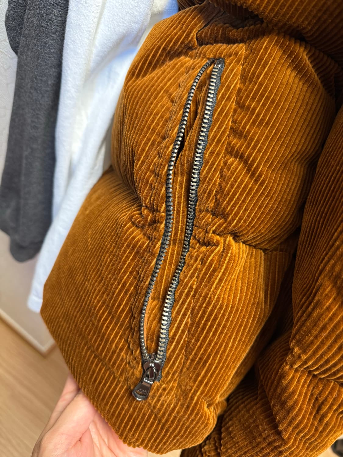 우영미 19fw 코듀로이 패딩 (48사이즈) 상품이미지4