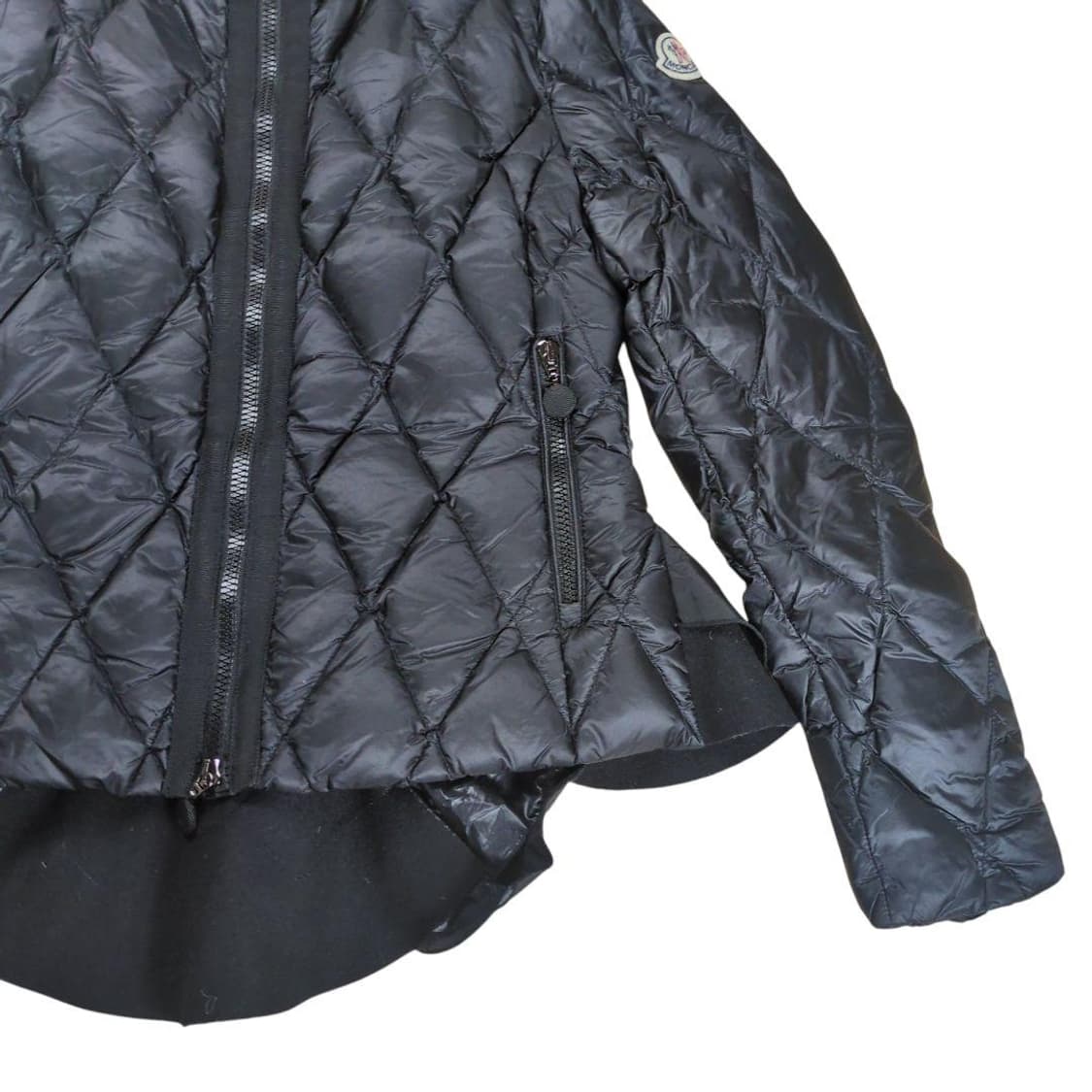 몽클레어 SANGLANTE GIUBBOTTO 프릴 다운 자켓 상품이미지5