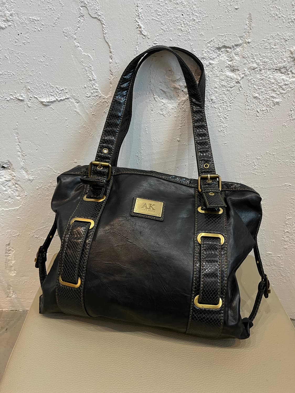 ANNE KLEIN 레더 숄더백  상품이미지1