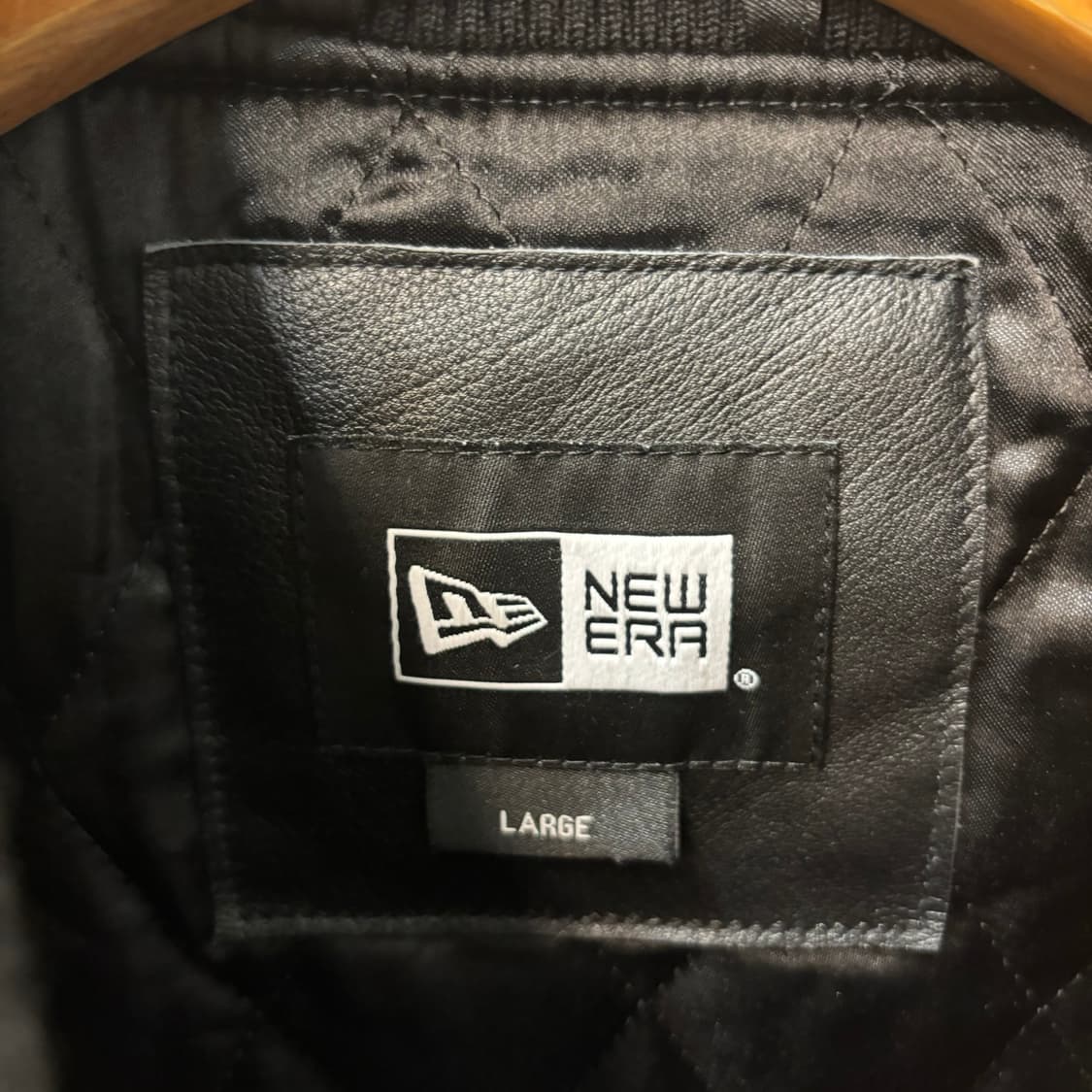 뉴에라 쿠퍼스 타운 컬랙션 블랙 레더 울 바시티 자켓 L 상품이미지6