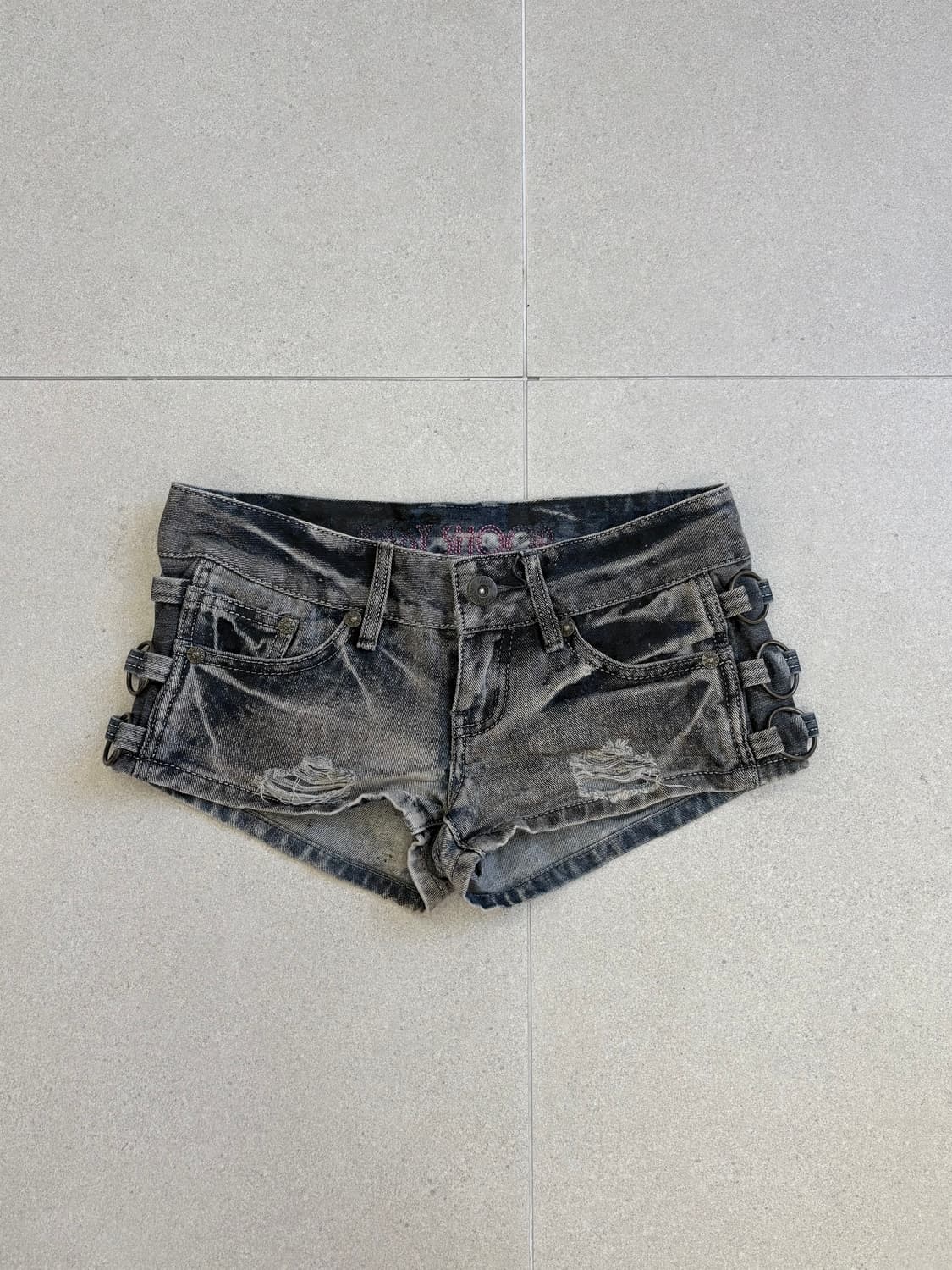 워싱 데미지 링 숏츠 상품이미지1